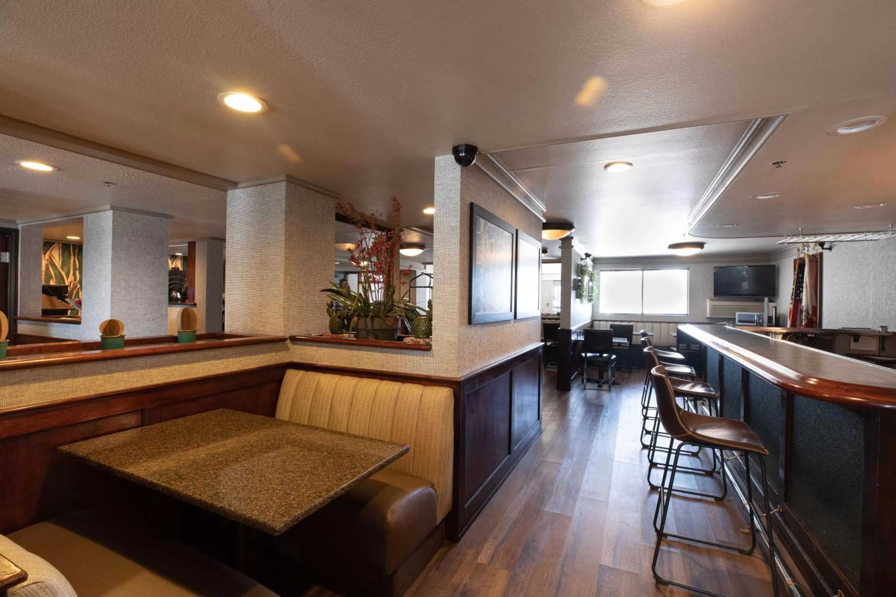 Lounge or bar in Oxnard Inn Lancaster