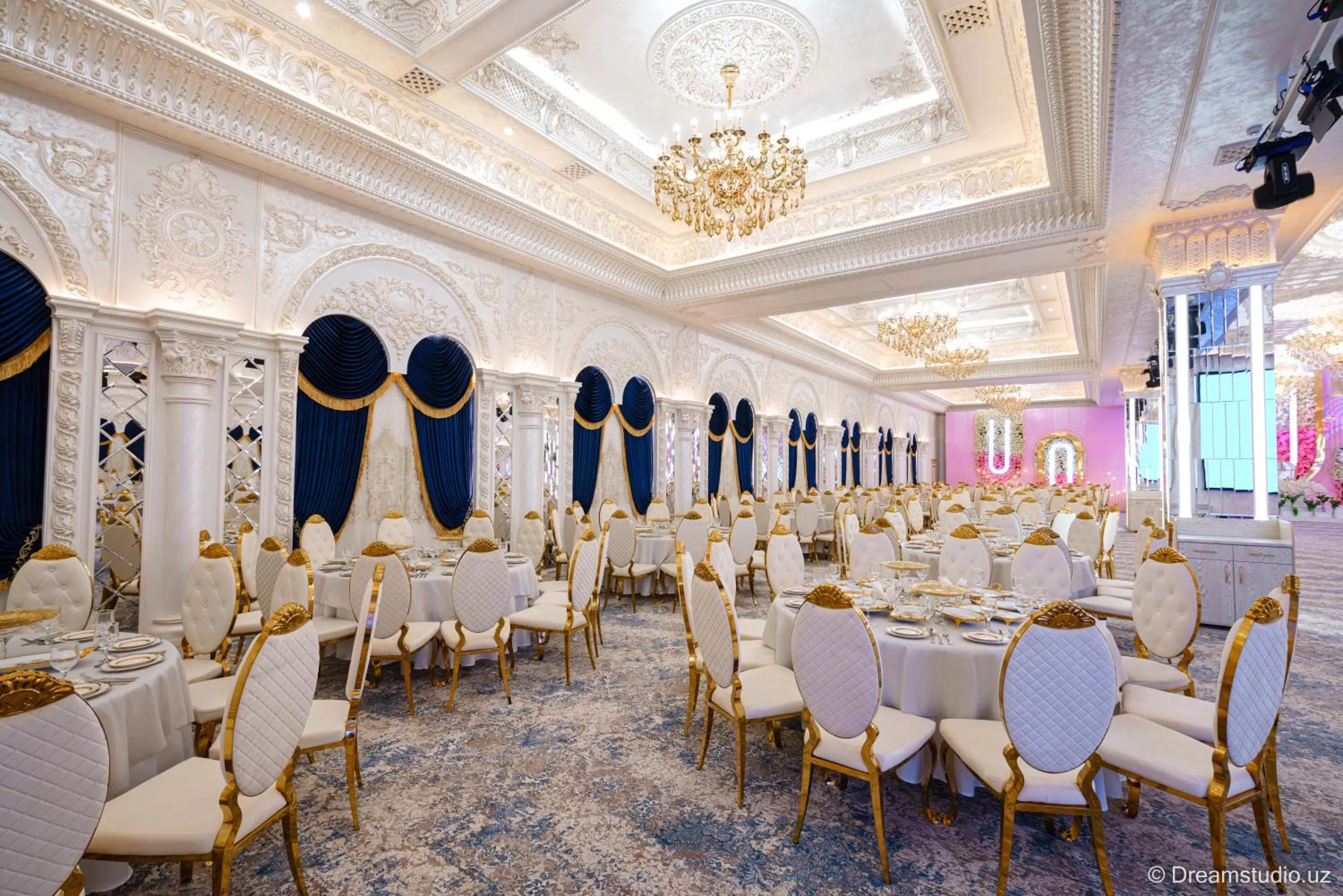 Restaurant/Places to Eat in Sahid Zarafshon