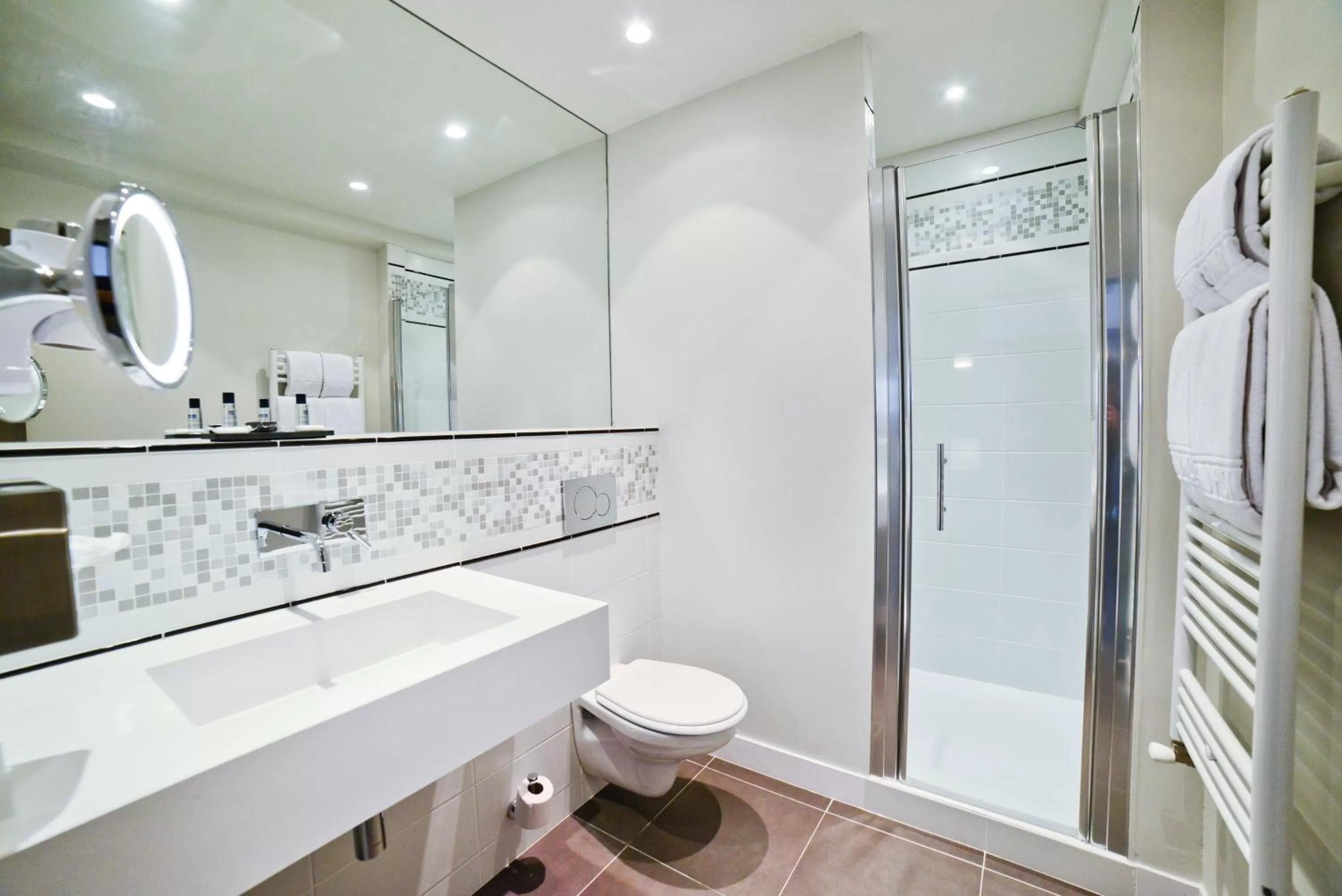 Bathroom in Hôtel Mercure Bayonne Centre Le Grand Hotel