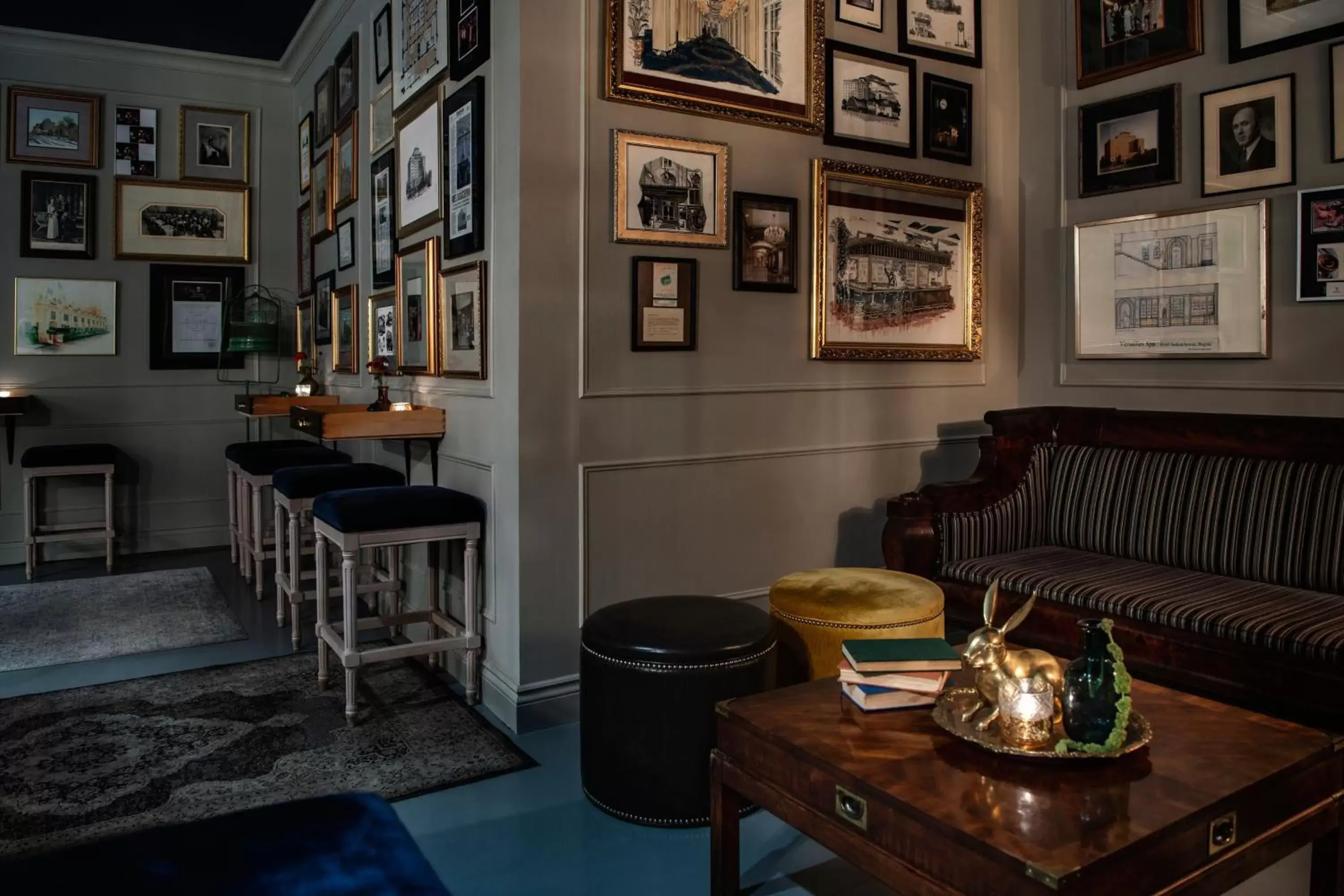 Meeting/conference room, Seating Area in The Hotel Saskatchewan, Autograph Collection