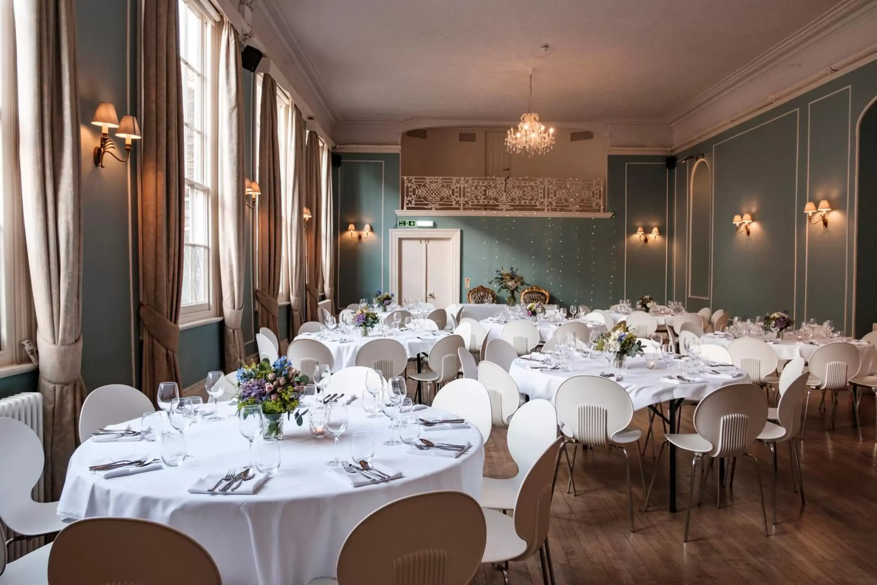 Banquet/Function facilities, Restaurant/Places to Eat in The Bull Hotel