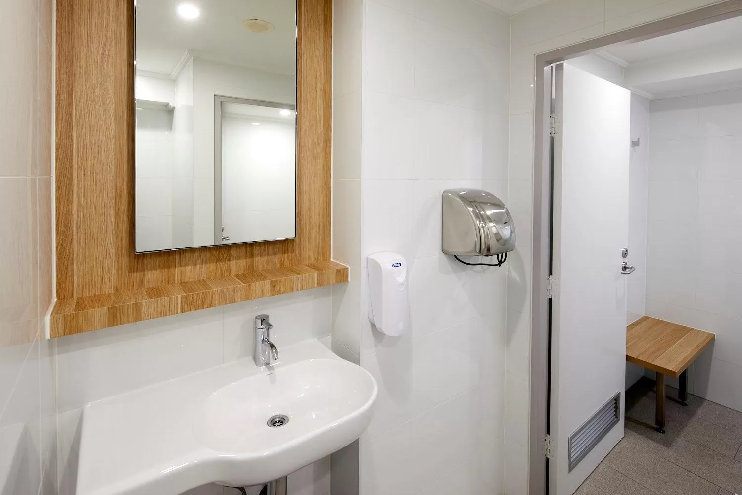 Fitness centre/facilities in Novotel Melbourne On Collins