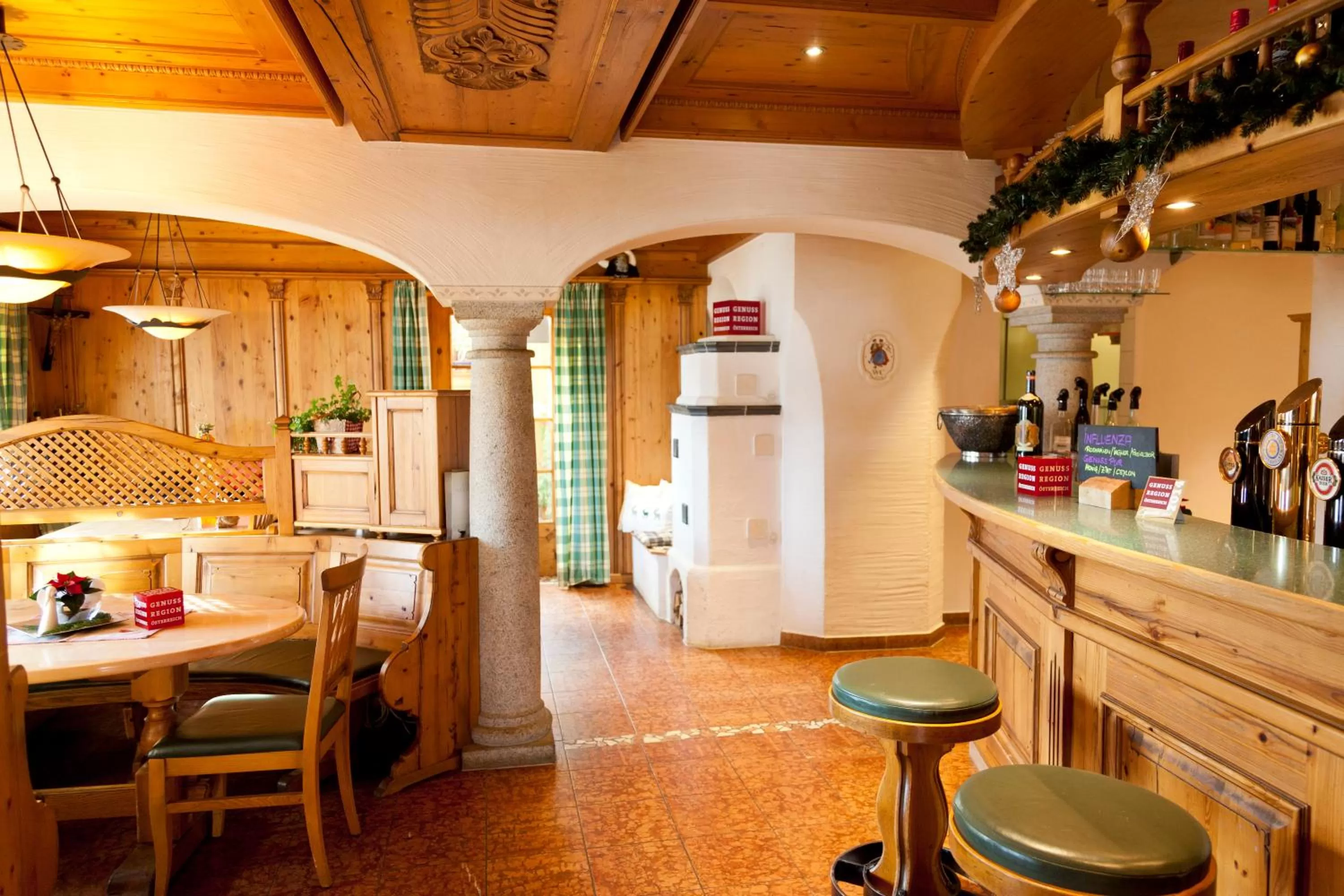 Restaurant/places to eat in Hotel und Alpen Apartments - Bürglhöh