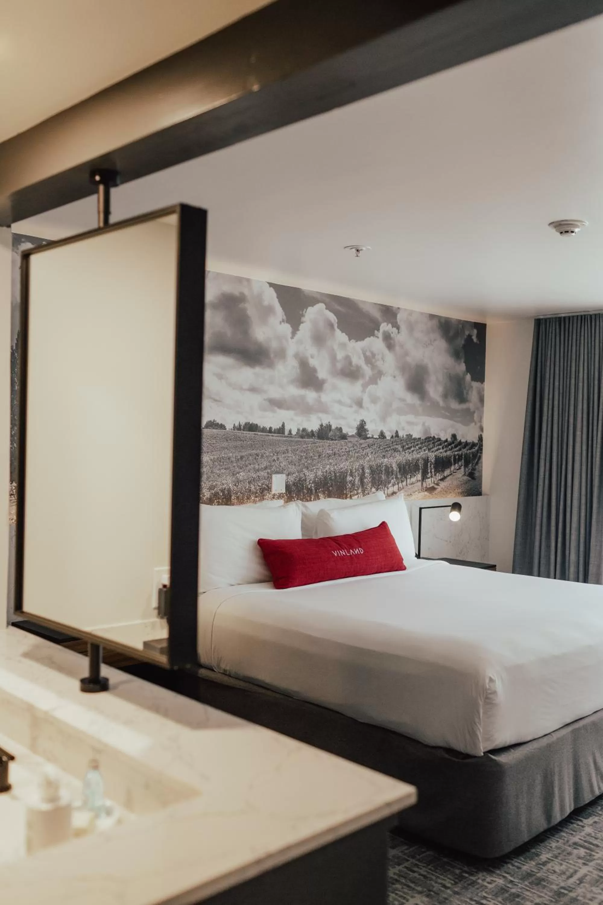 Bed in Vinland Hotel and Lounge