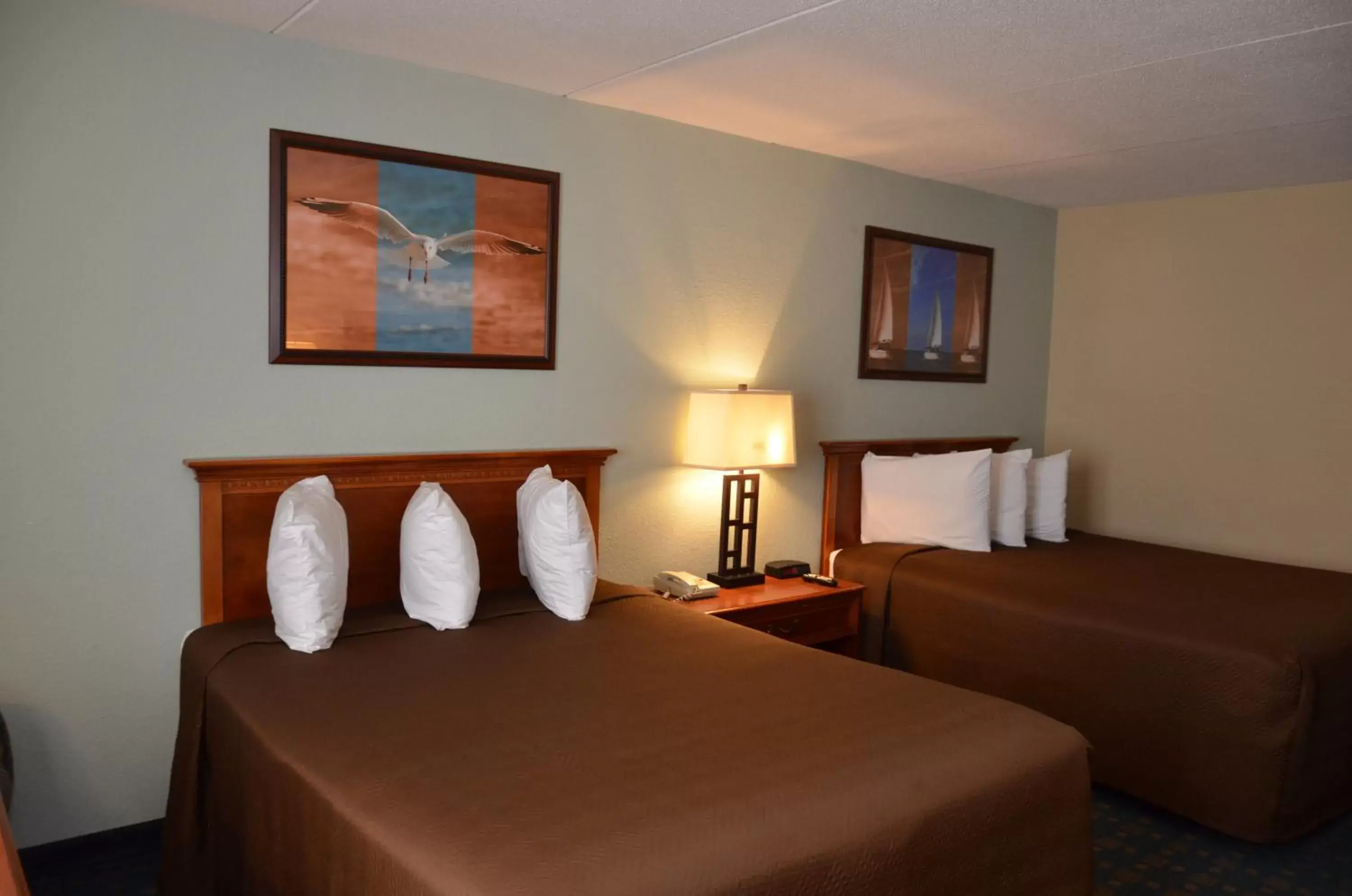 Bed in Tawas Bay Beach Resort & Conference Center Bed in Tawas Bay Beach Resort & Conference Center