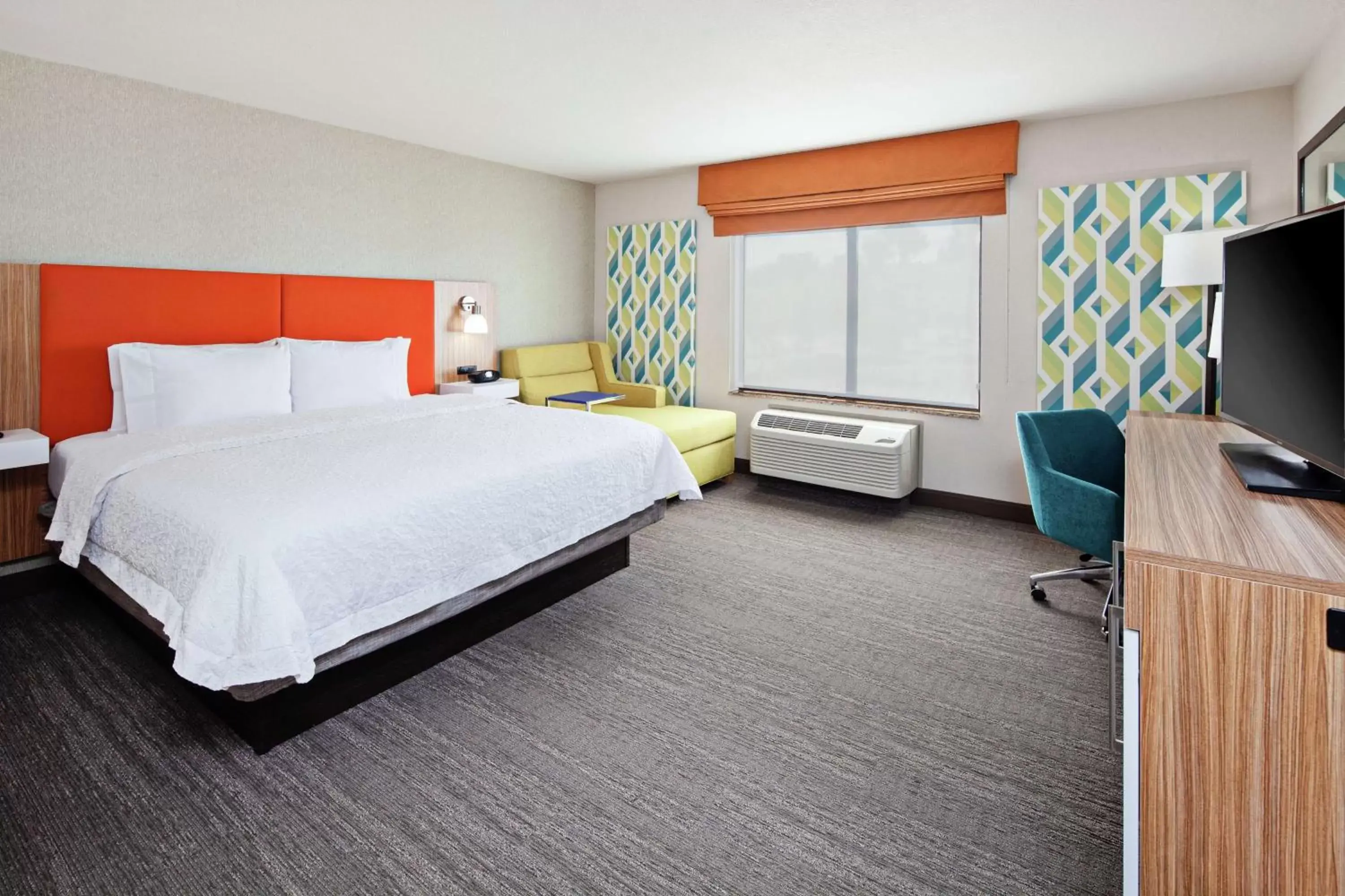 Bedroom, Bed in Hampton Inn & Suites Chino Hills