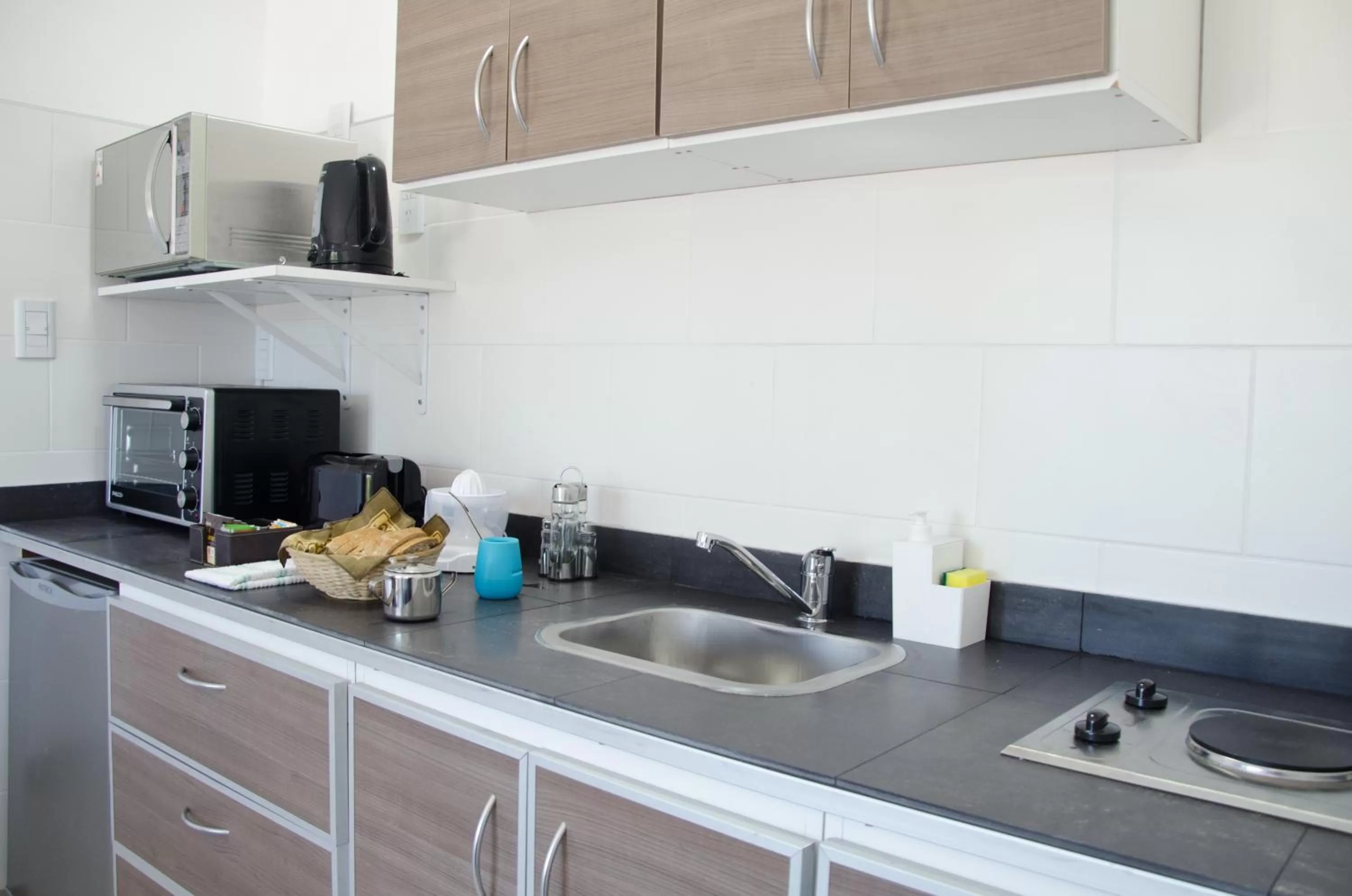 Kitchen or kitchenette in Flamenco Bay Apartments