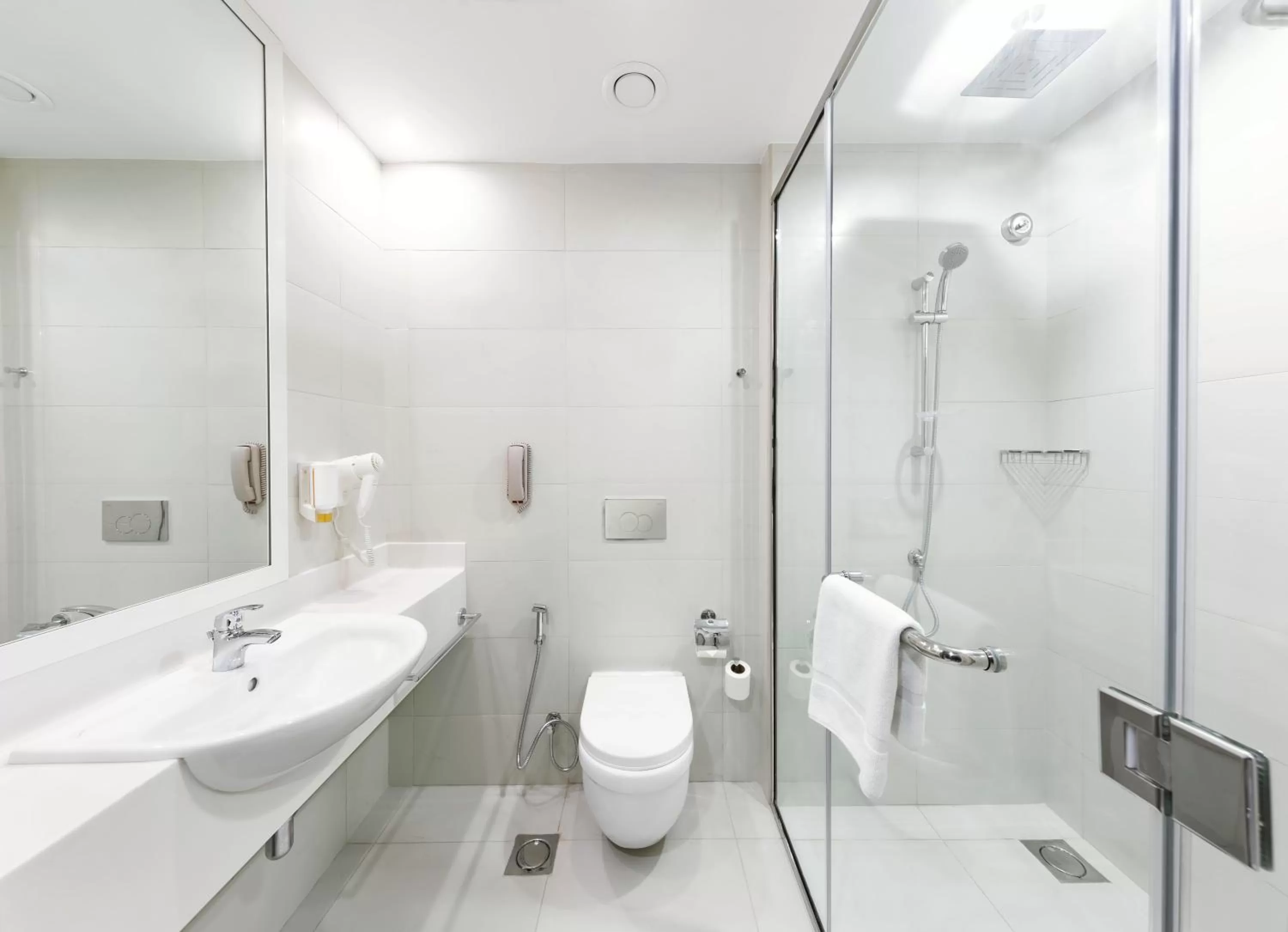 Shower in Citymax Hotel Ras Al Khaimah