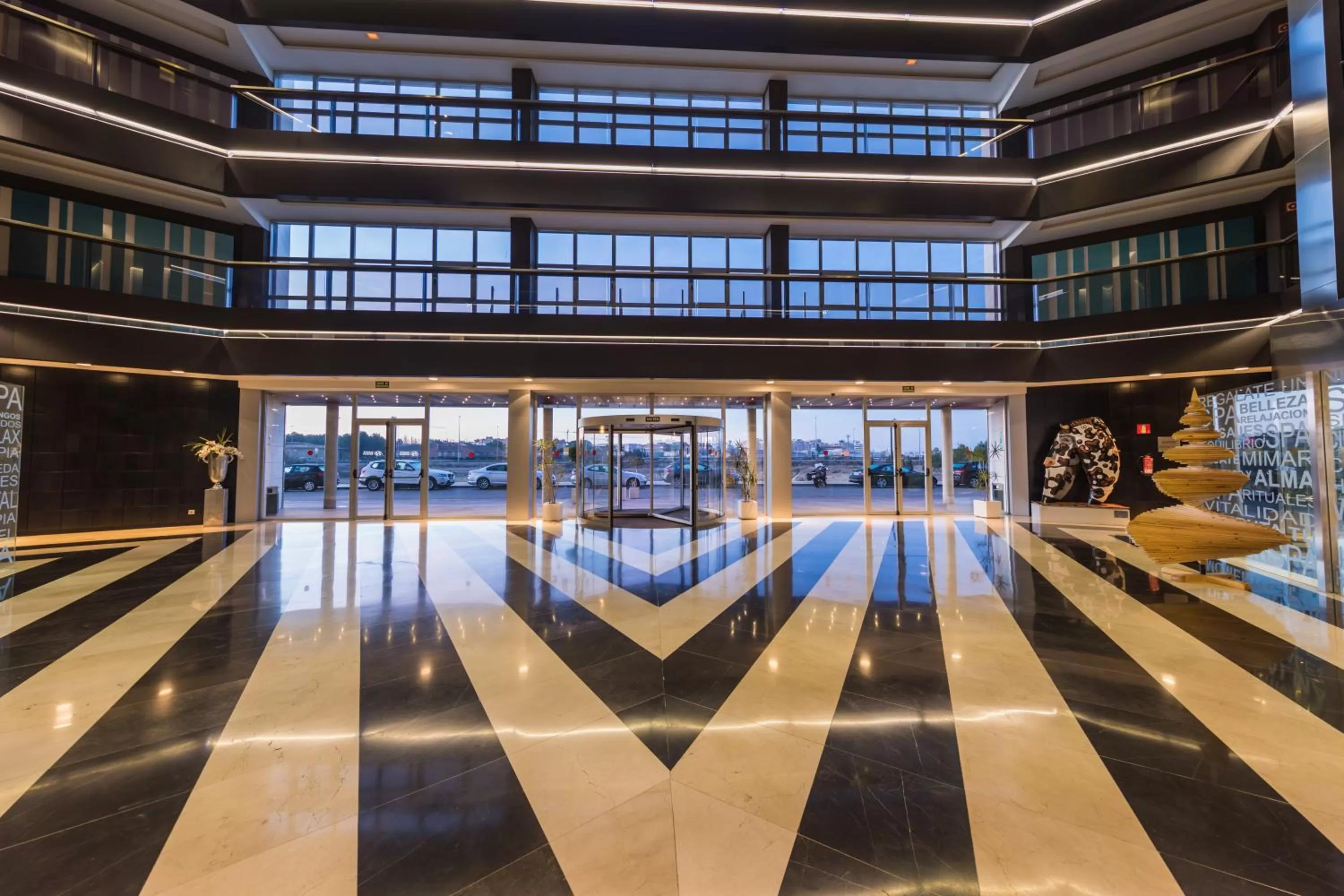 Lobby or reception in Hotel Palacio Albacete & SPA