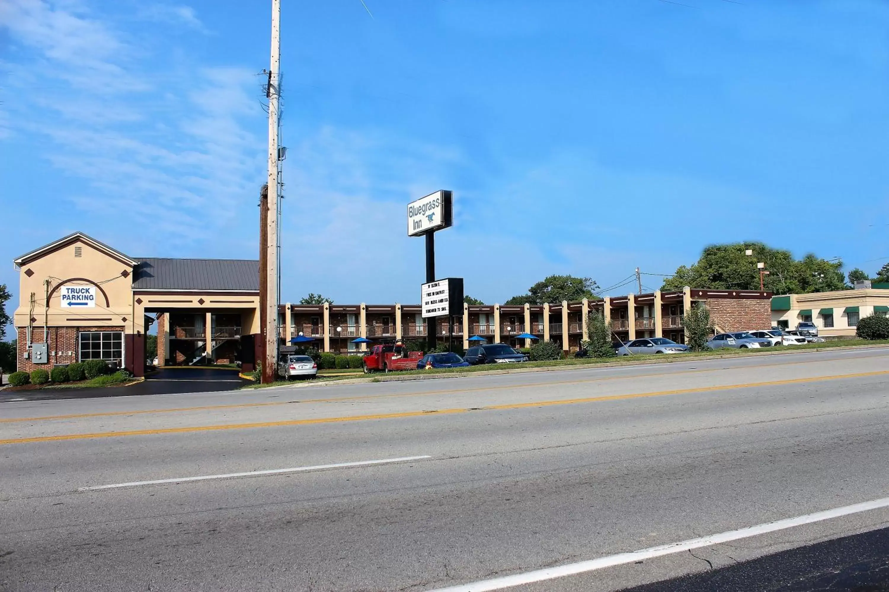 Property Building in Bluegrass Inn