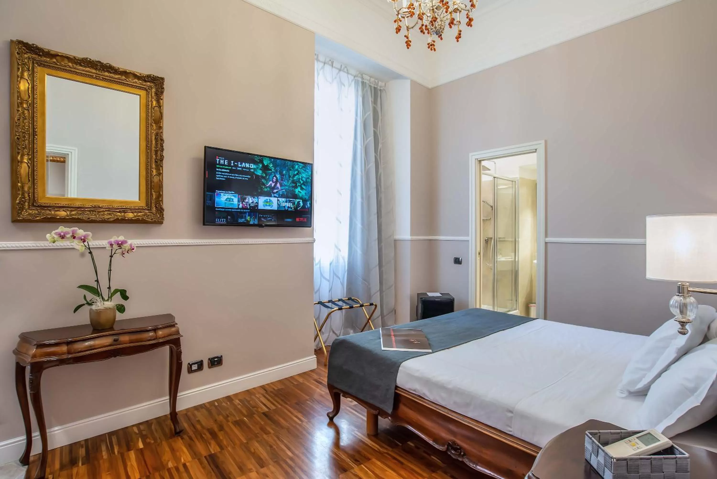 Bed in I TRE MOSCHETTIERI - D'ARTAGNAN Luxury Guest House