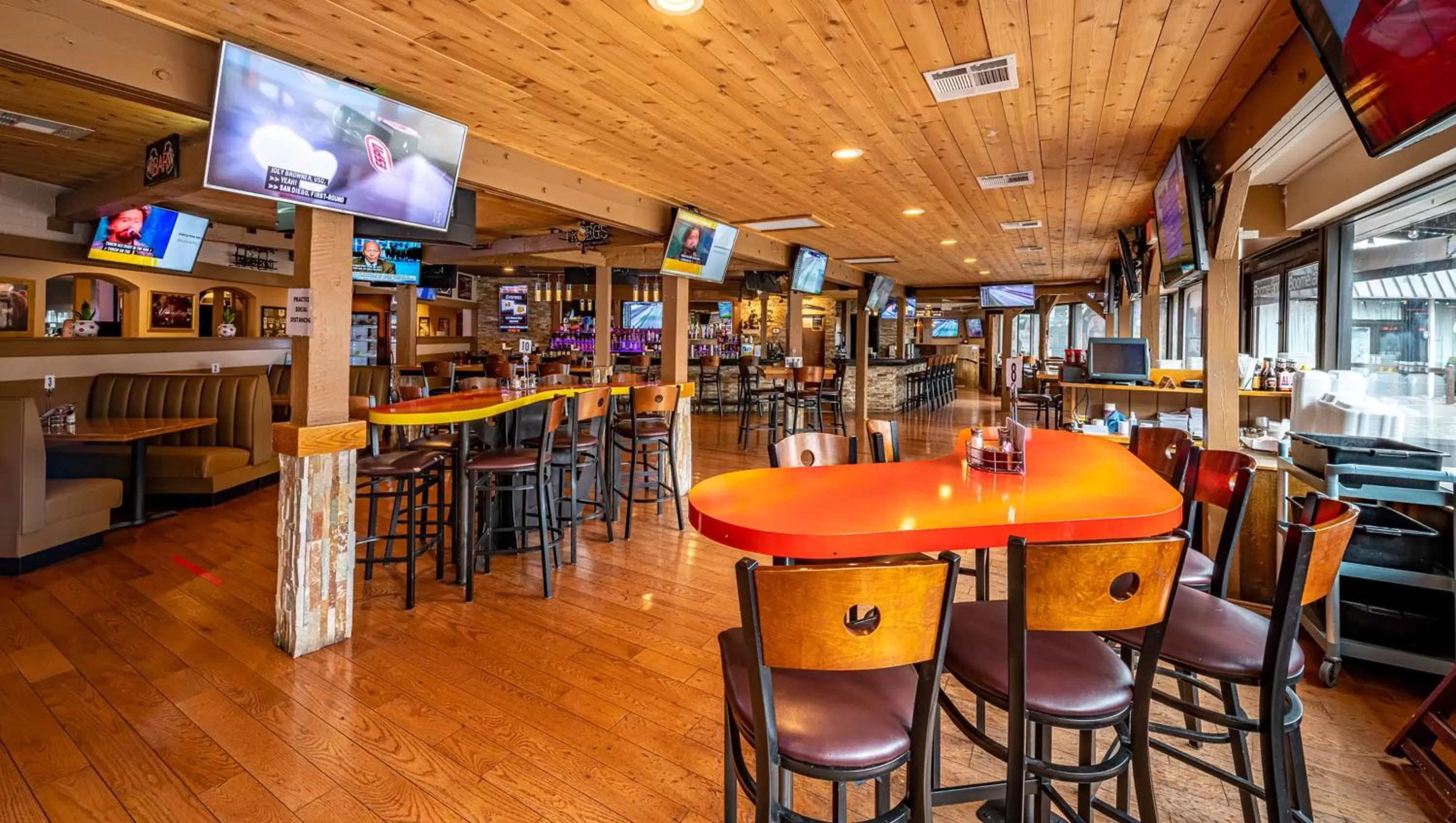 Lounge or bar in Magnuson Grand Harrisburg