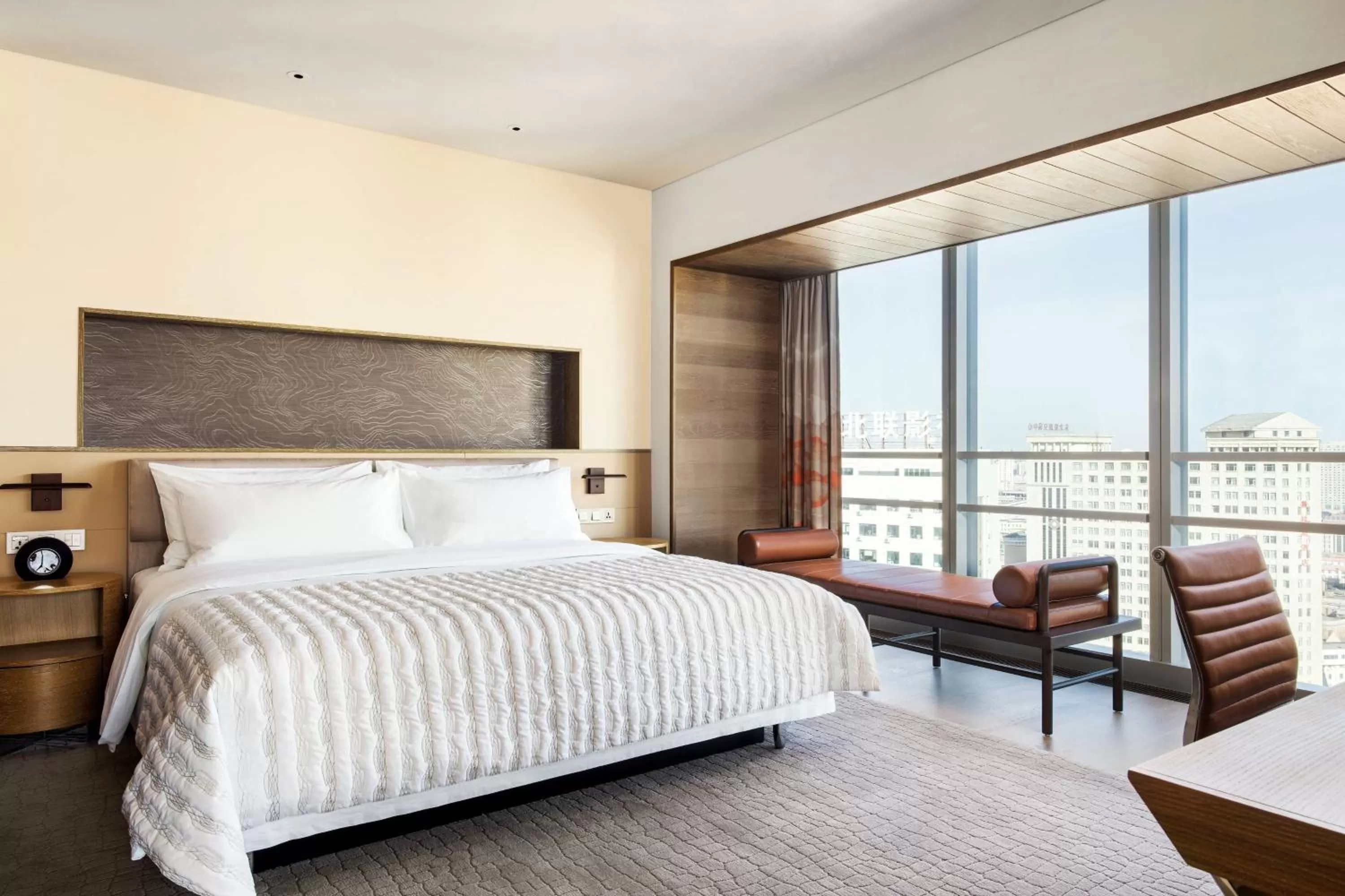 Bedroom, Bed in Le Meridien Shenyang Heping
