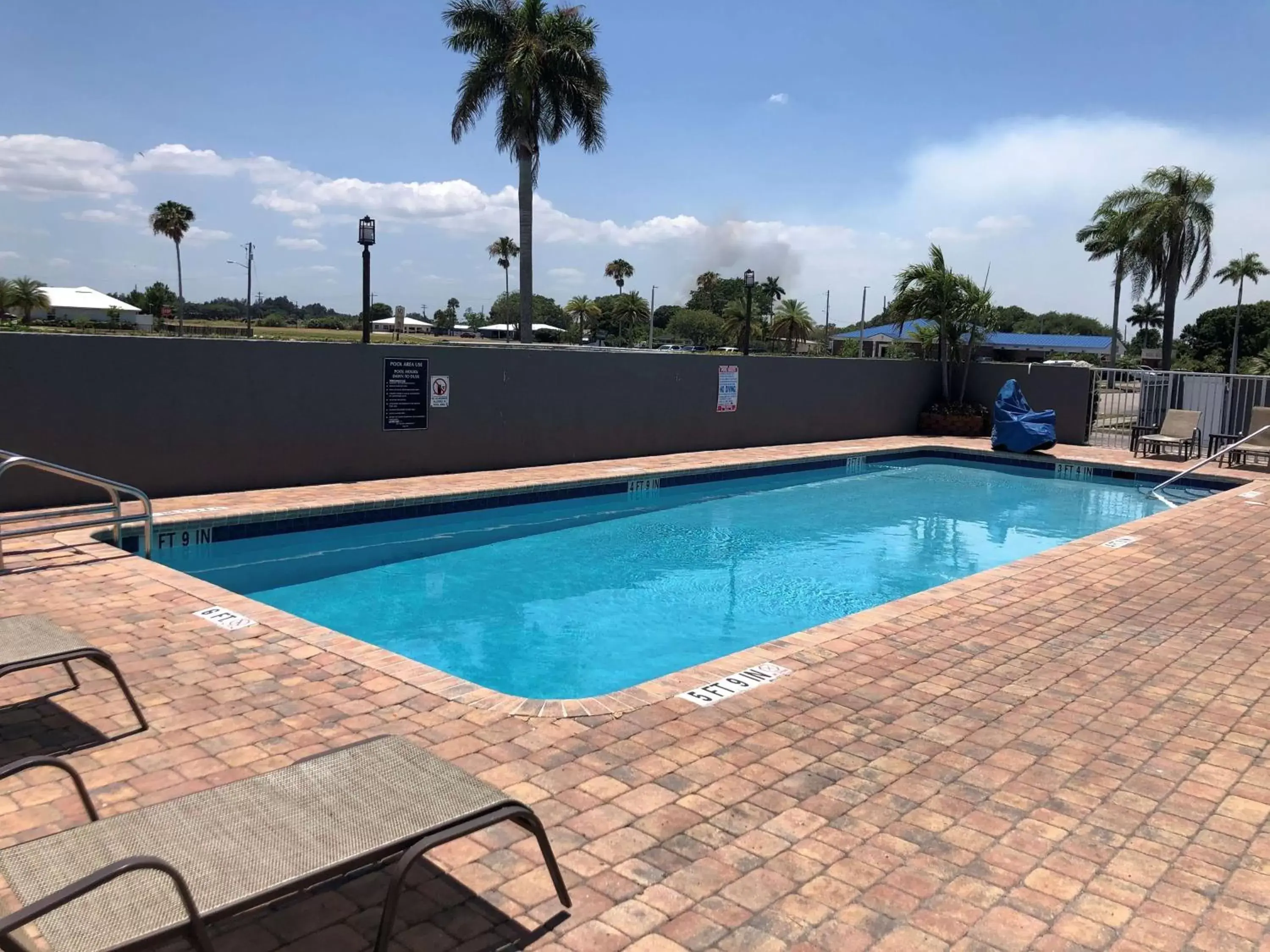 On site, Swimming Pool in Best Western of Clewiston