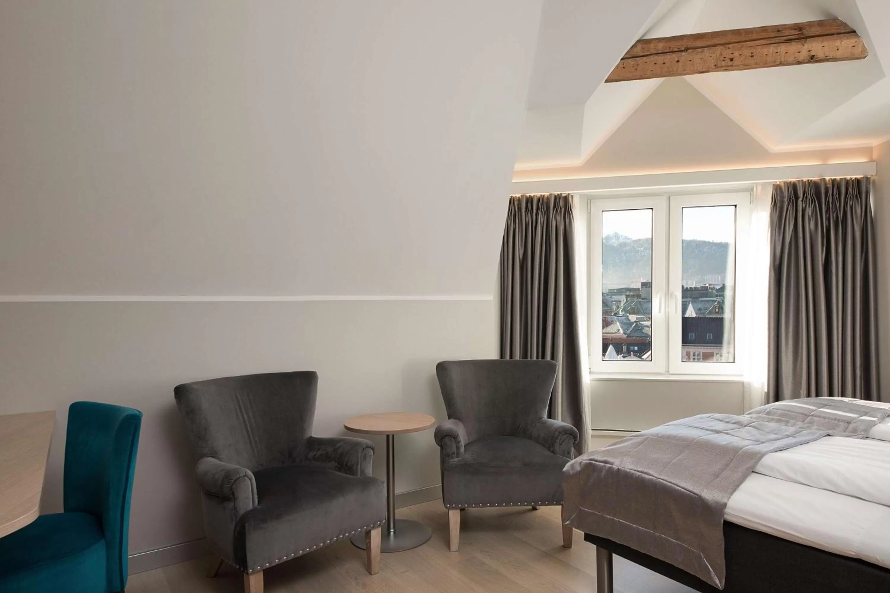 Photo of the whole room, Bed in Bergen Harbour Hotel, WorldHotels Crafted