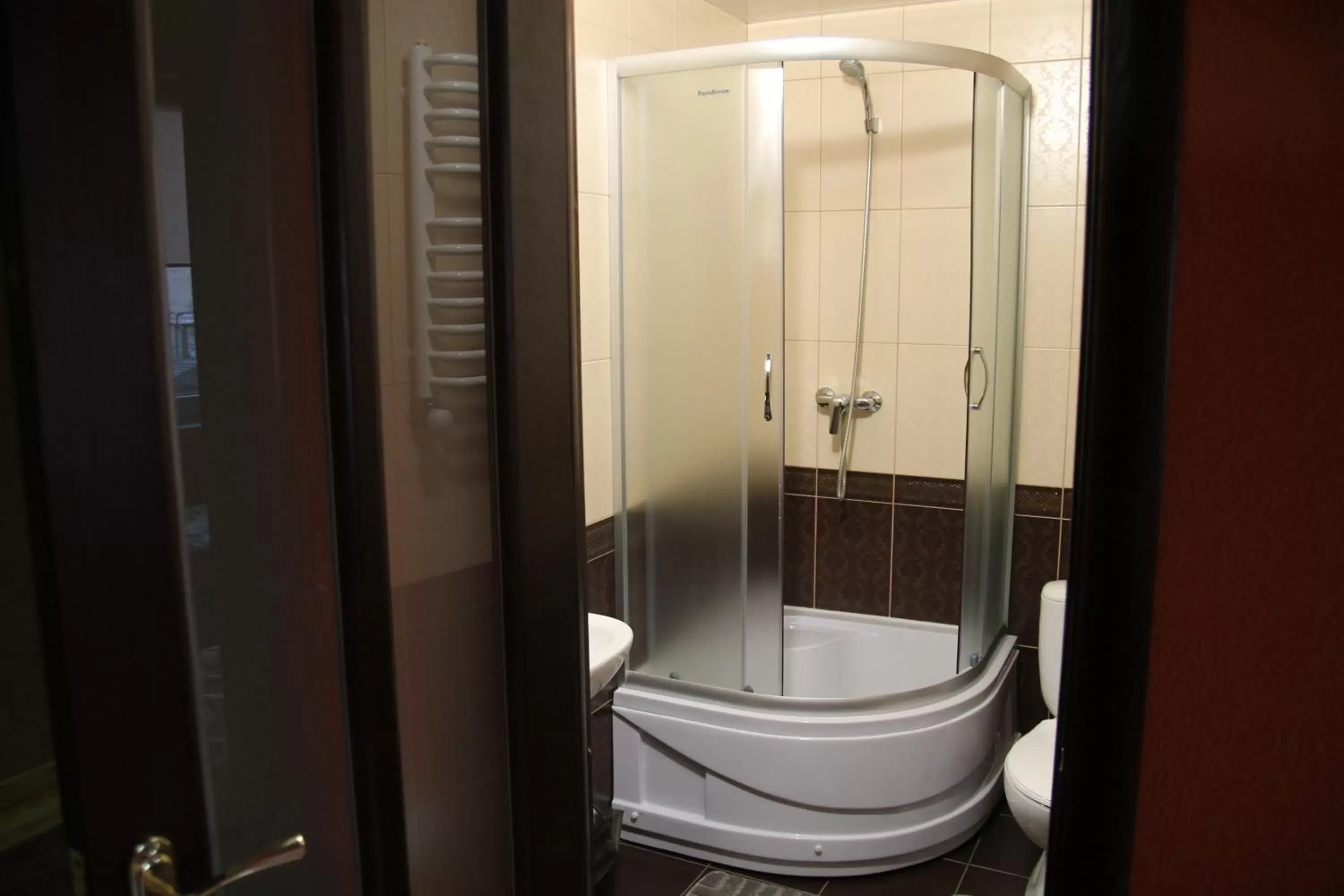 Twin Room with Shower in Troyanda Twin Room with Shower in Troyanda