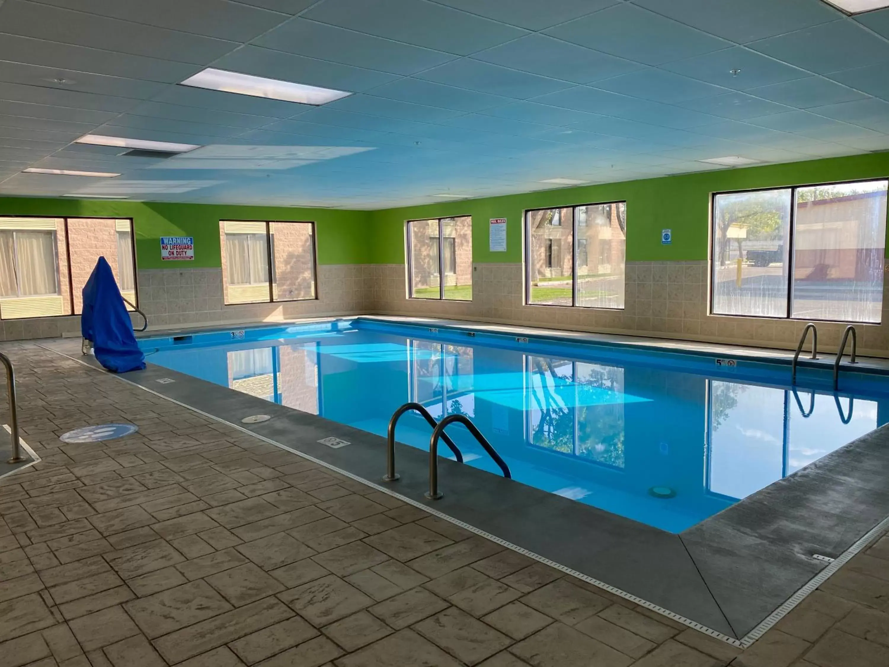 Swimming pool in La Quinta by Wyndham Casper Event Center Area