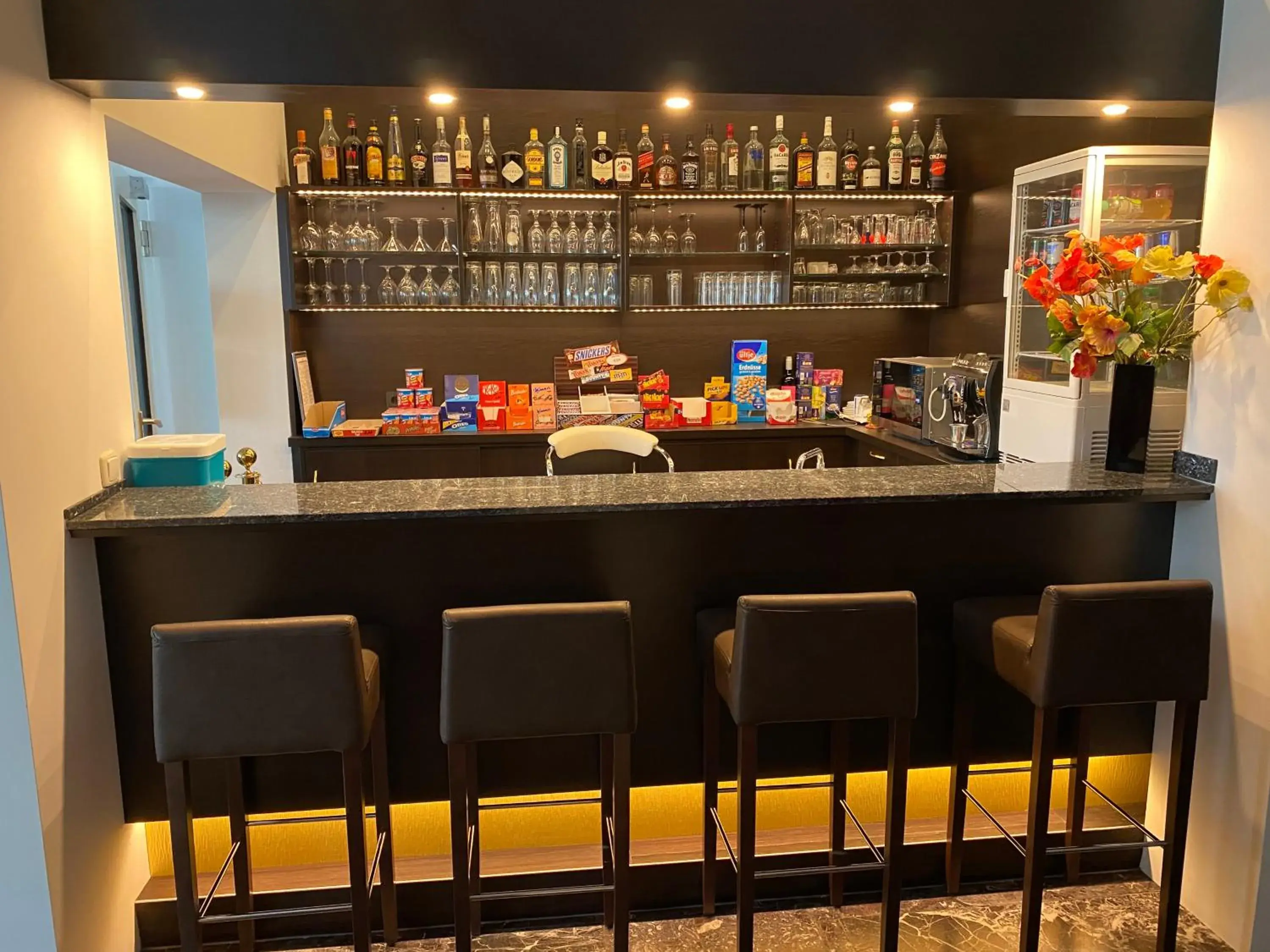 Property building in Hotel Montree Property building in Hotel Montree