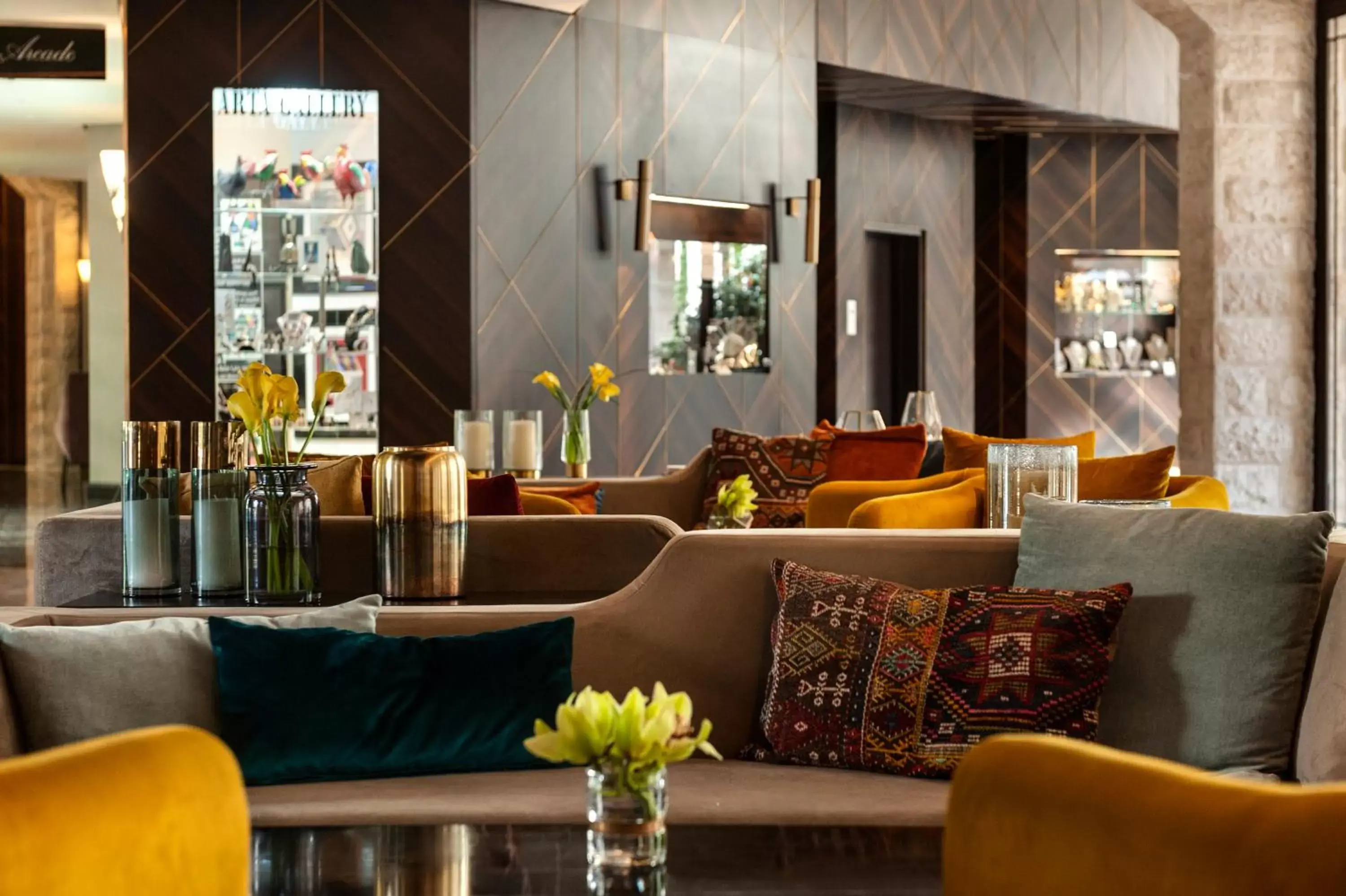 Lobby or reception, Lounge/Bar in The Inbal Jerusalem