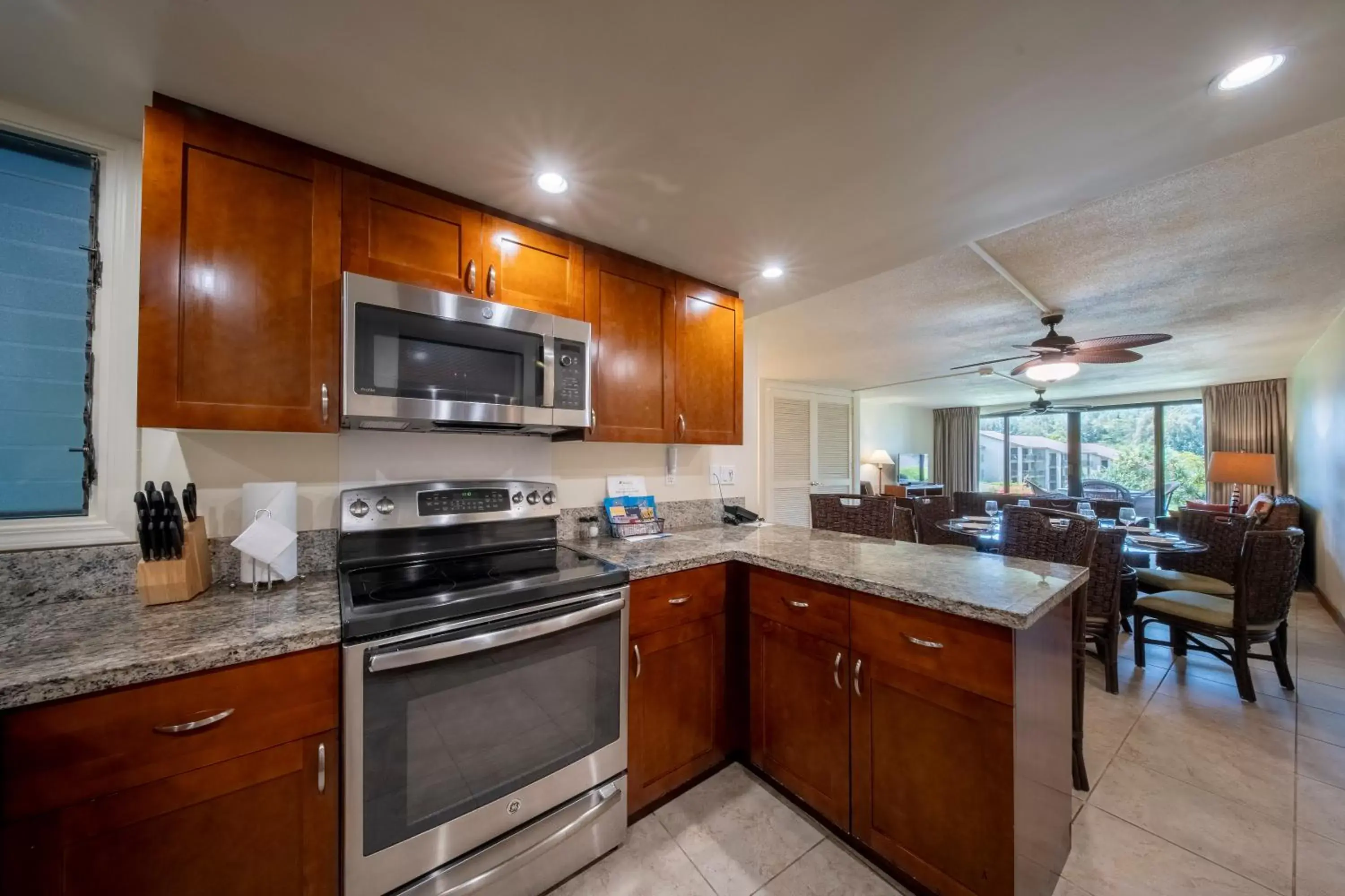 kitchen, Kitchen/Kitchenette in Hanalei Bay Resort