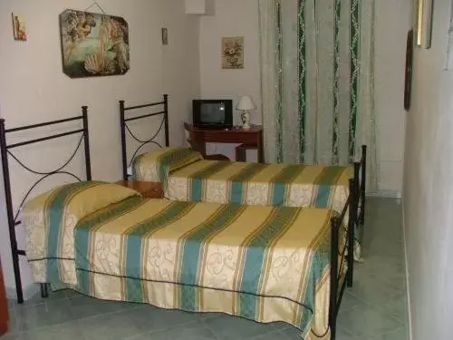 Photo of the whole room, Bed in Hotel Alloggio Del Conte