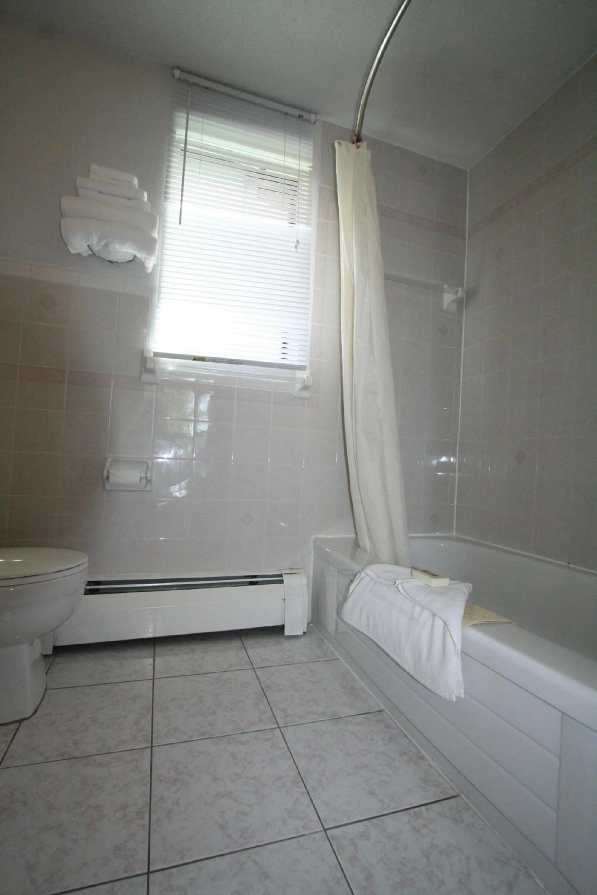 Bathroom in Motel 6 Campbellford, ON