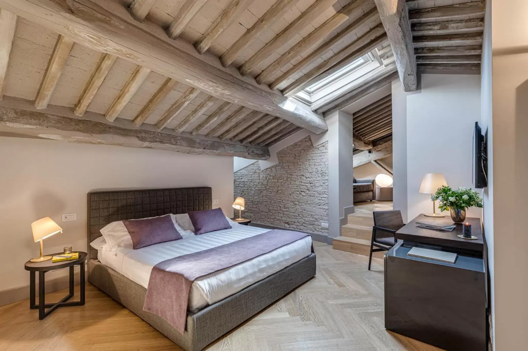 Photo of the whole room, Bed in Palazzo Dipinto Photo of the whole room, Bed in Palazzo Dipinto