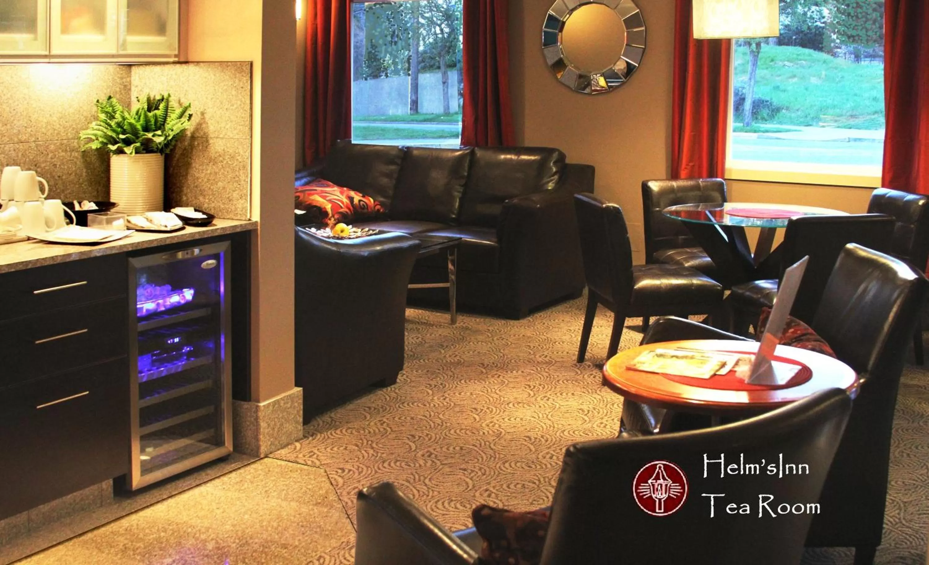 Restaurant/places to eat in Helm's Inn