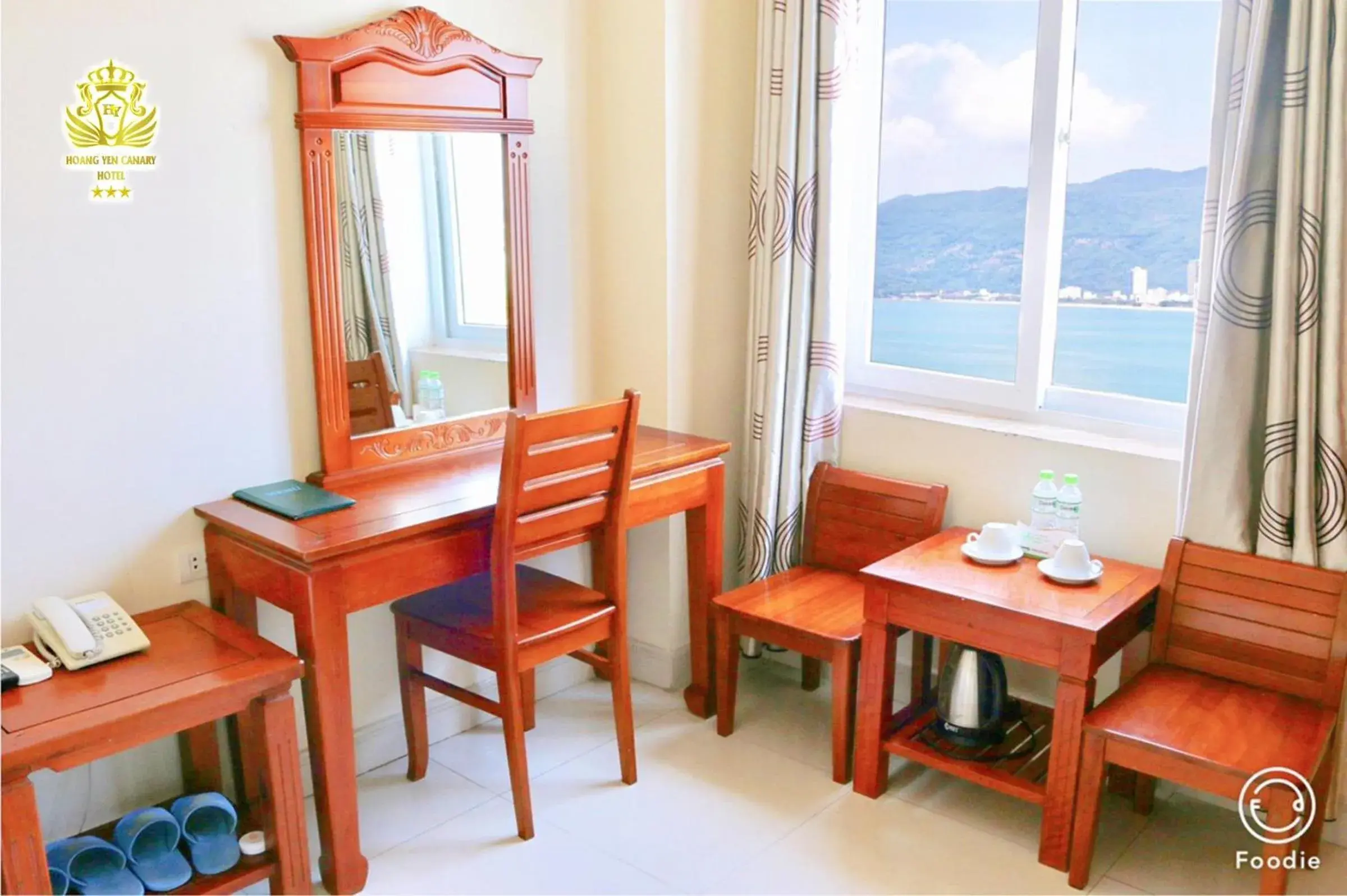 Dining Area in Hoang Yen Canary Hotel