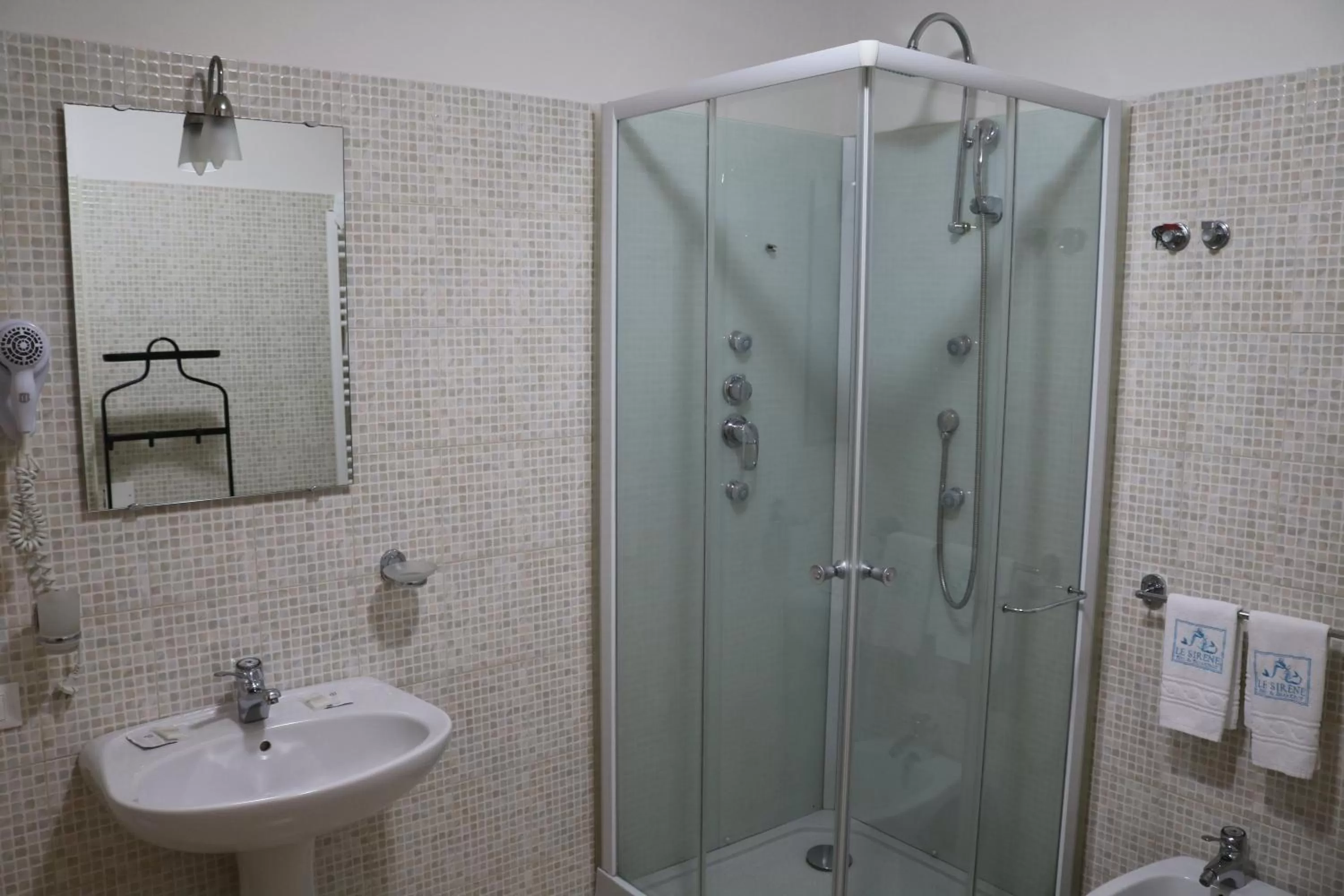 Le Sirene Bed and Breakfast