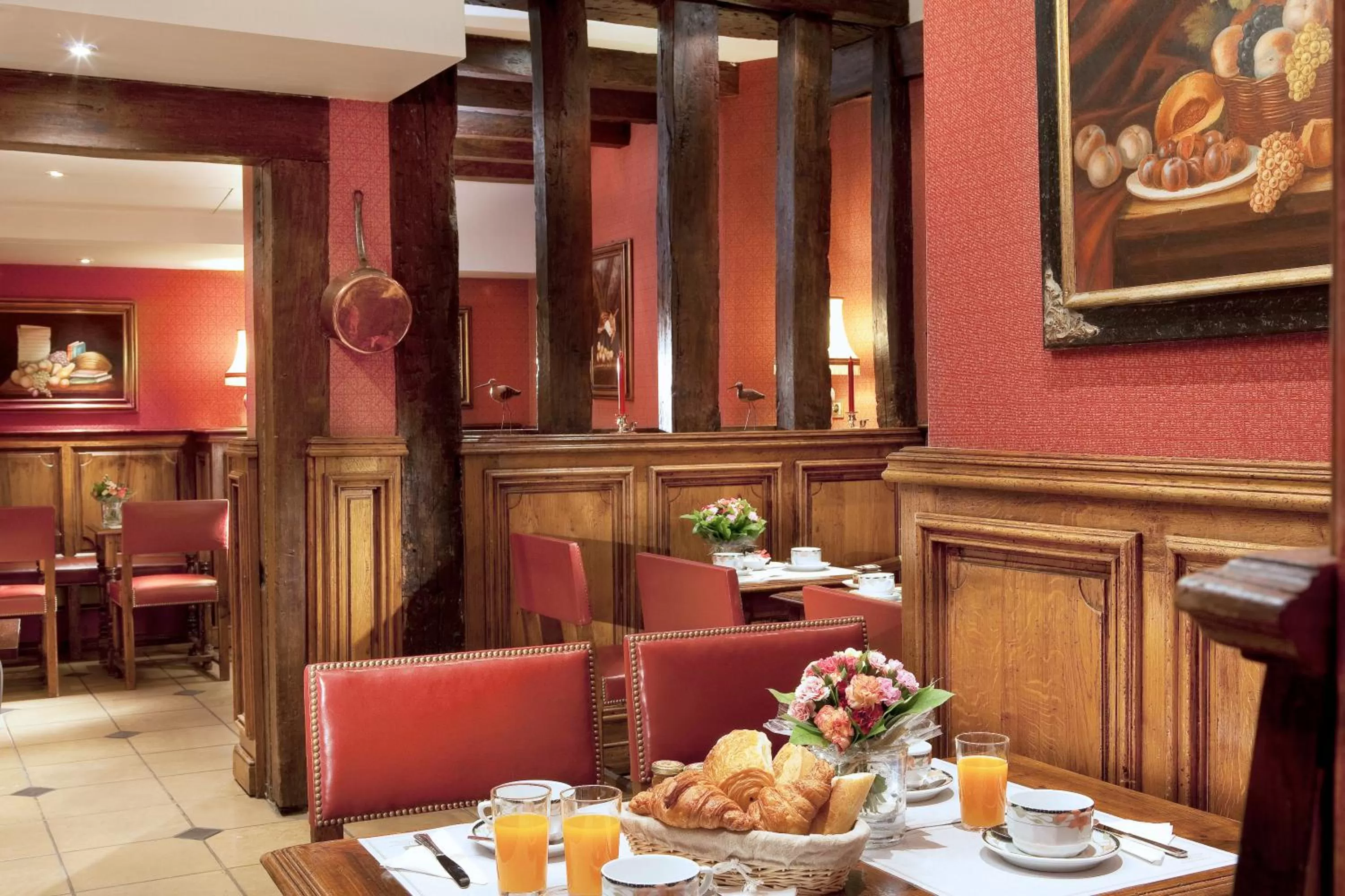 Restaurant/places to eat in Hotel Left Bank Saint Germain