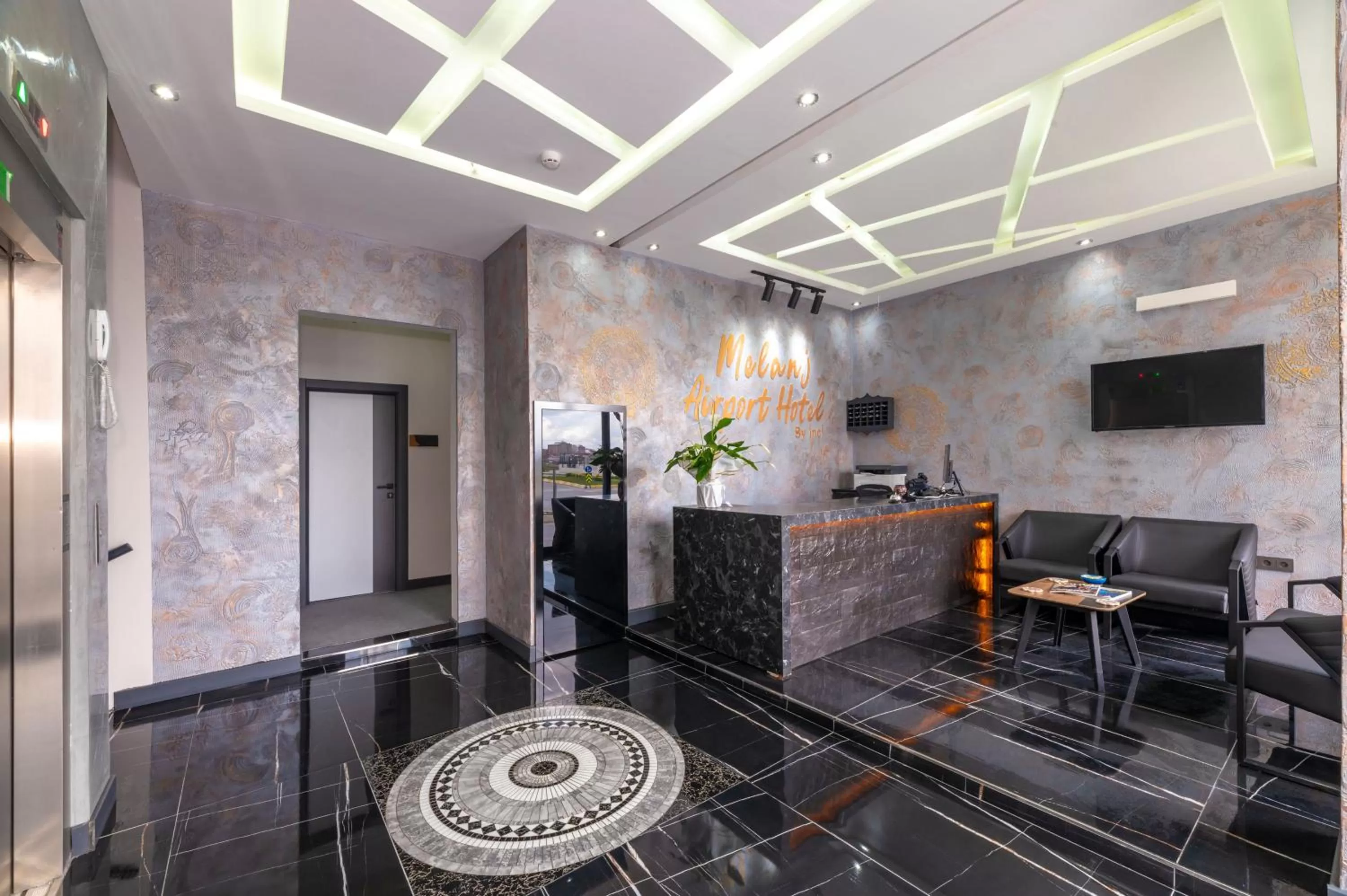 Lobby or reception in Melanj Airport Hotel