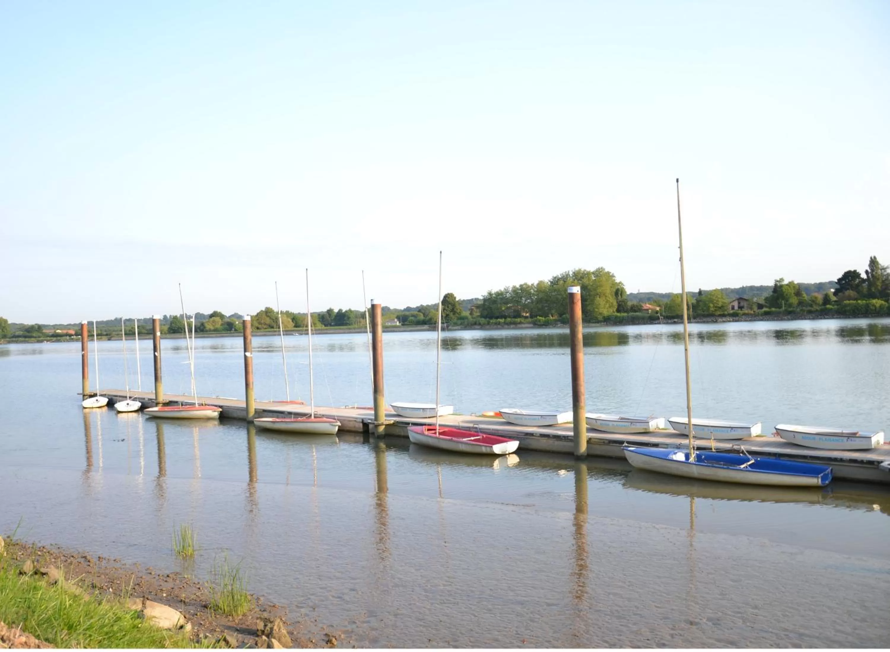 Area and facilities in Adonis Hotel Bayonne