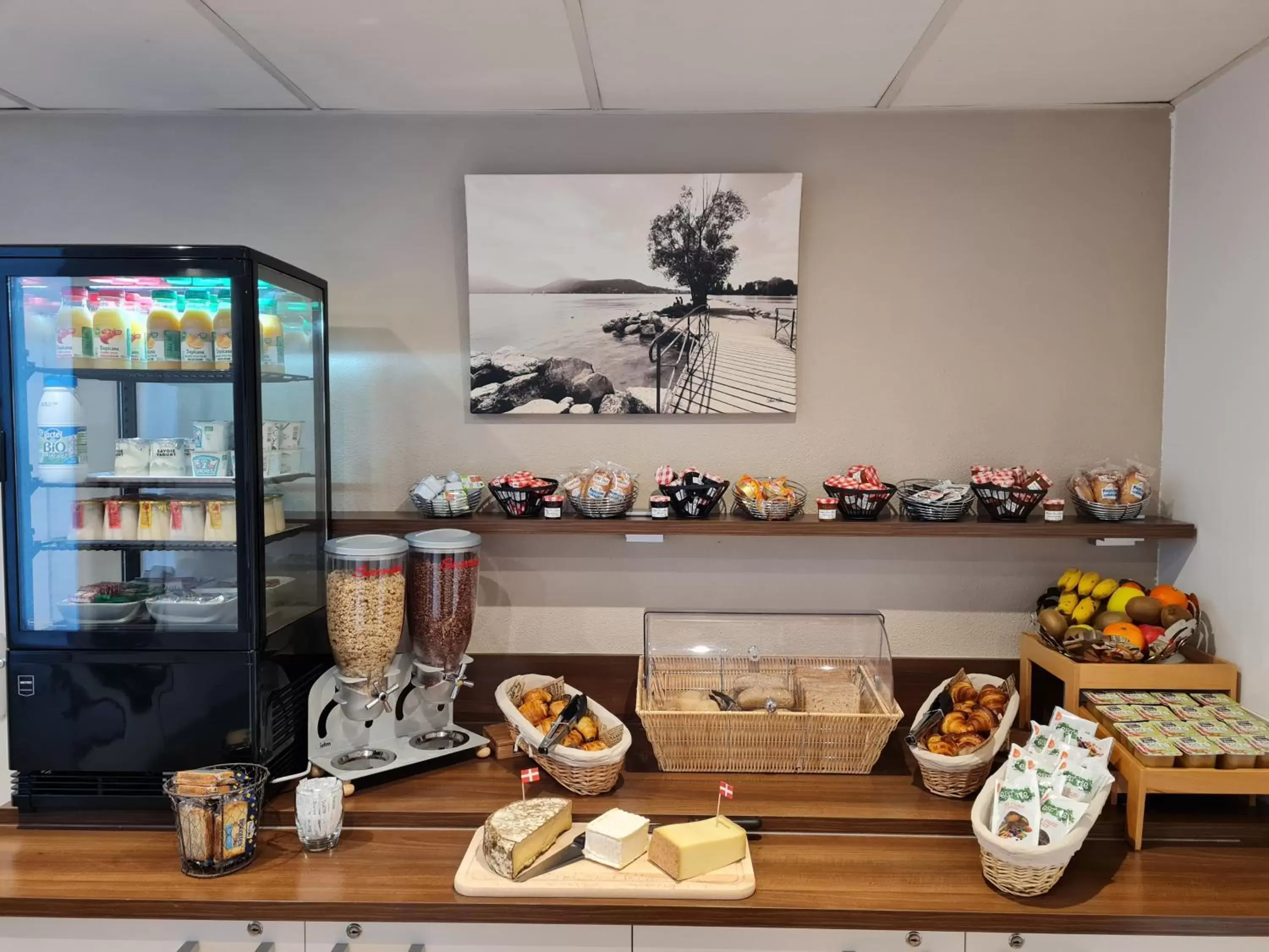 Breakfast in Apparthotel Privilodges Le Royal Breakfast in Apparthotel Privilodges Le Royal