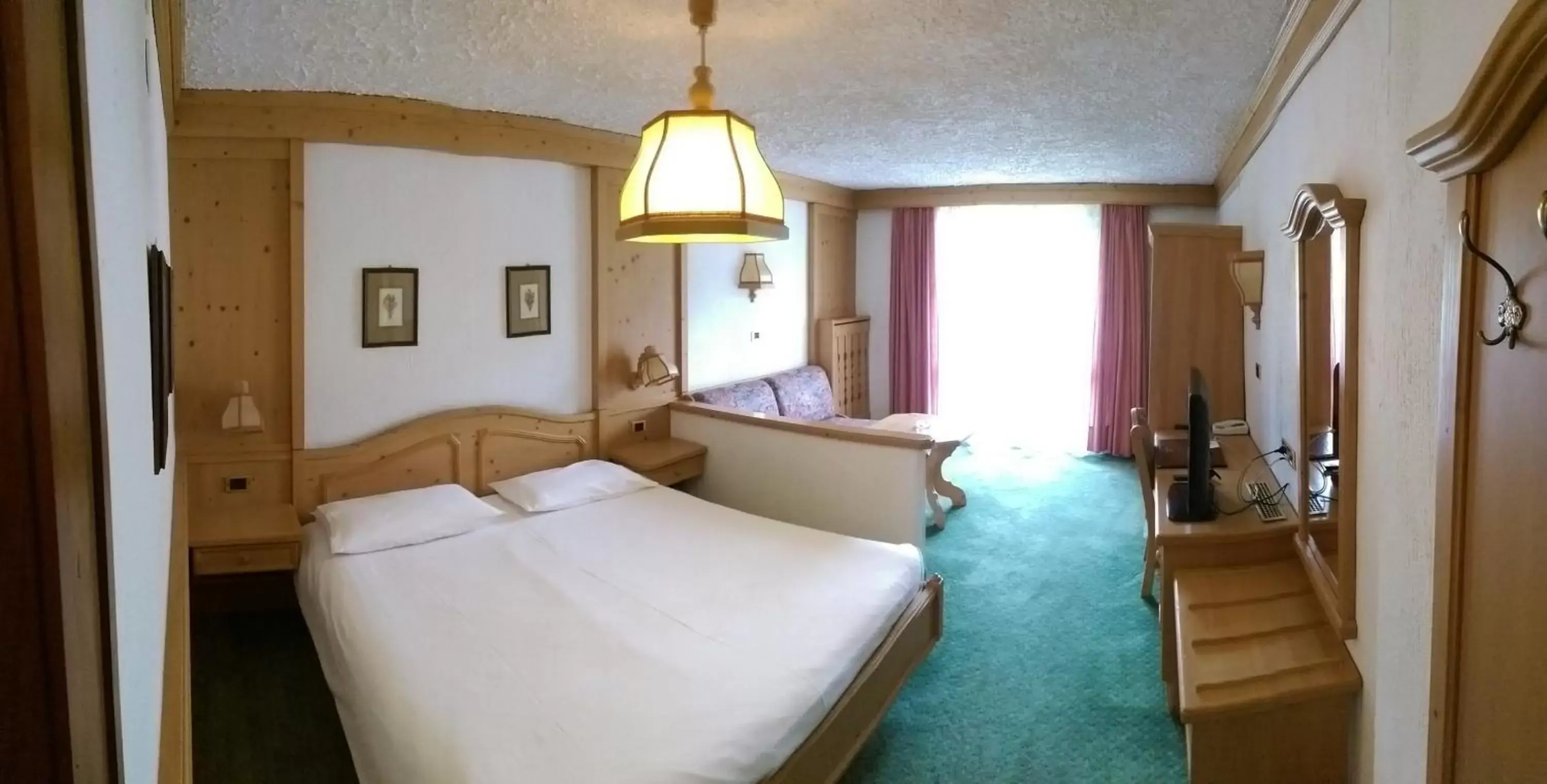 Classic Double or Twin Room in Hotel Intermonti