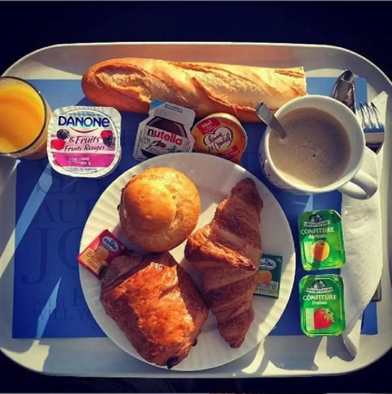 Breakfast in Kyriad Genève St-Genis-Pouilly Breakfast in Kyriad Genève St-Genis-Pouilly