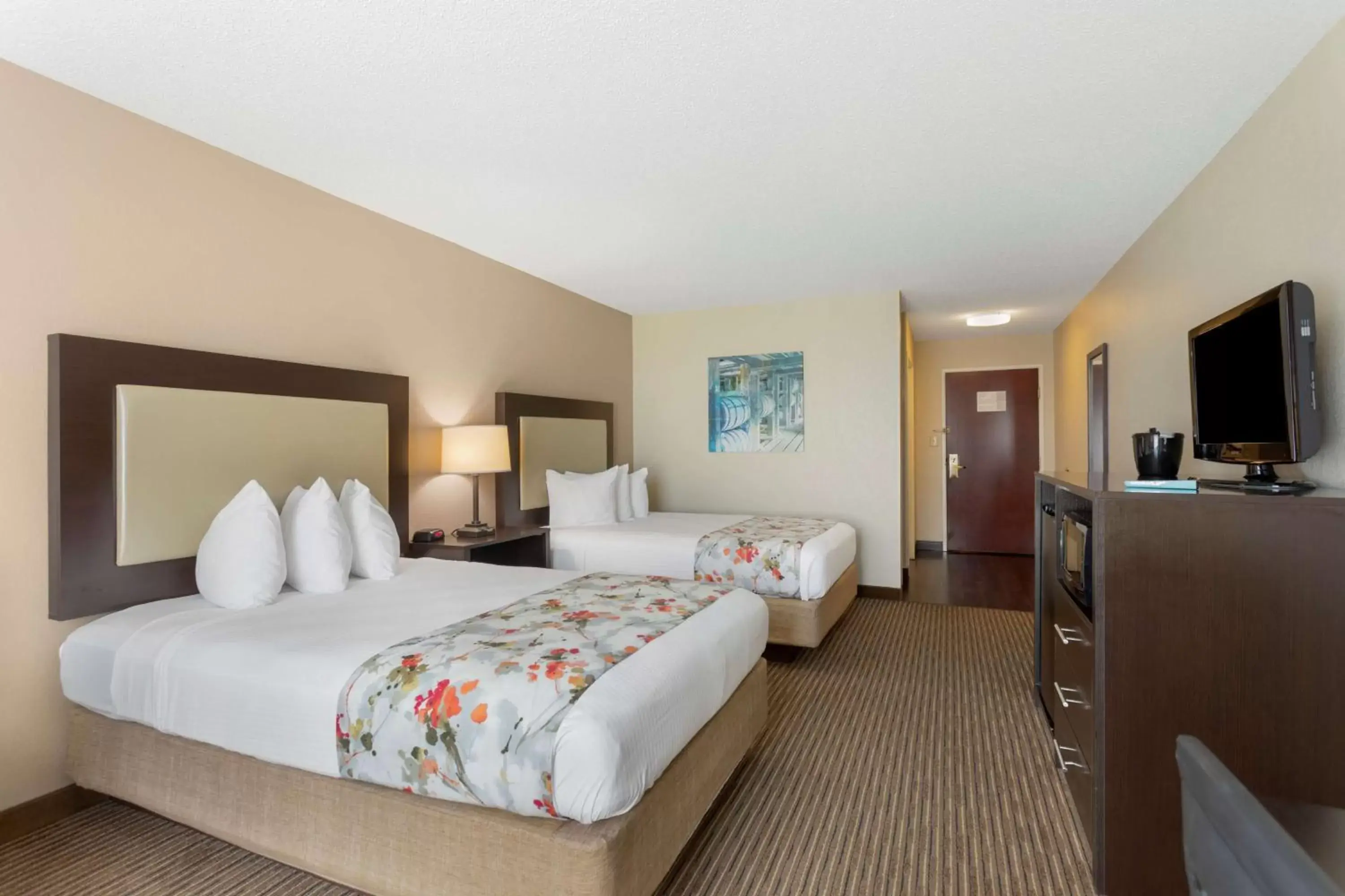 Double Room with Double Beds - Non-Smoking in Best Western Lawrenceburg Inn Double Room with Double Beds - Non-Smoking in Best Western Lawrenceburg Inn