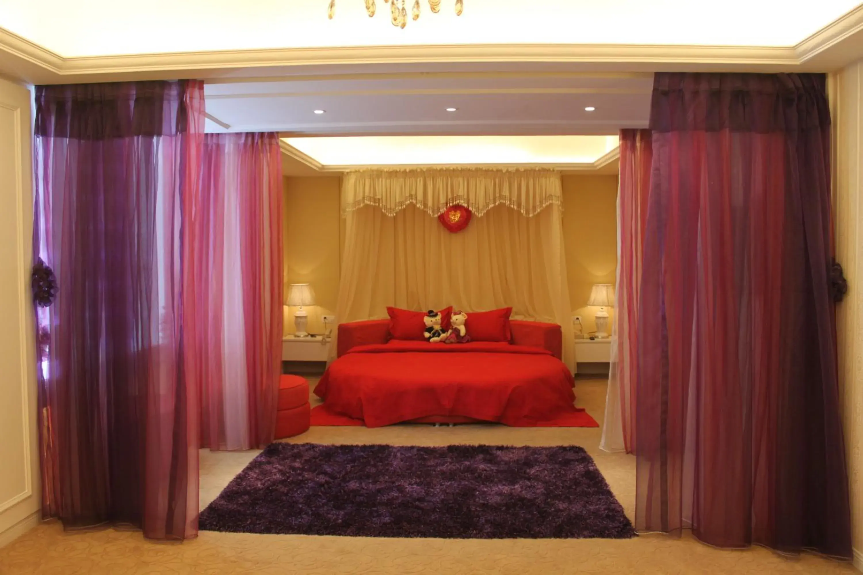 Bedroom, Bed in Zhengzhou Yuehai Hotel Bedroom, Bed in Zhengzhou Yuehai Hotel