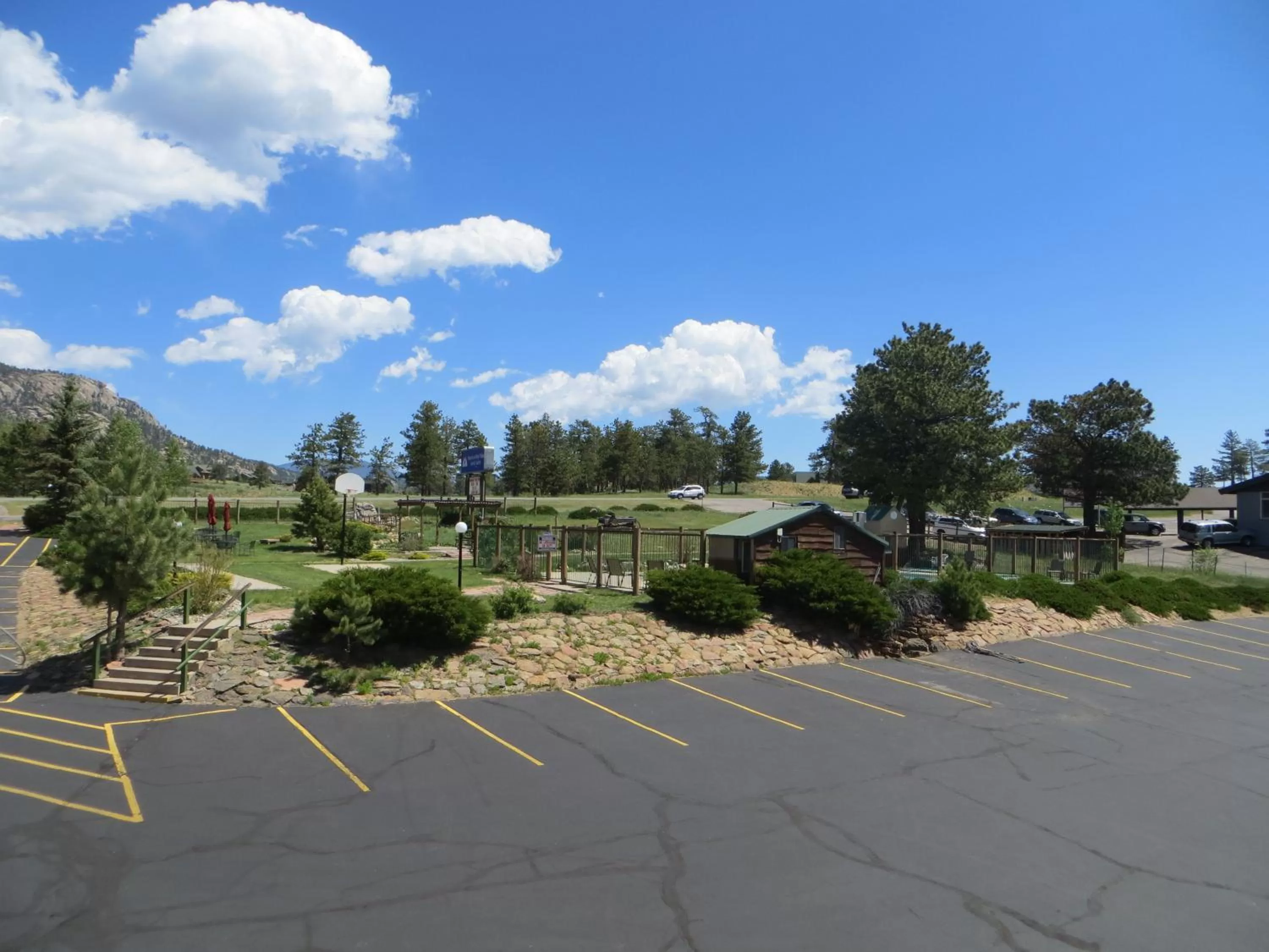 Day in Blue Door Inn