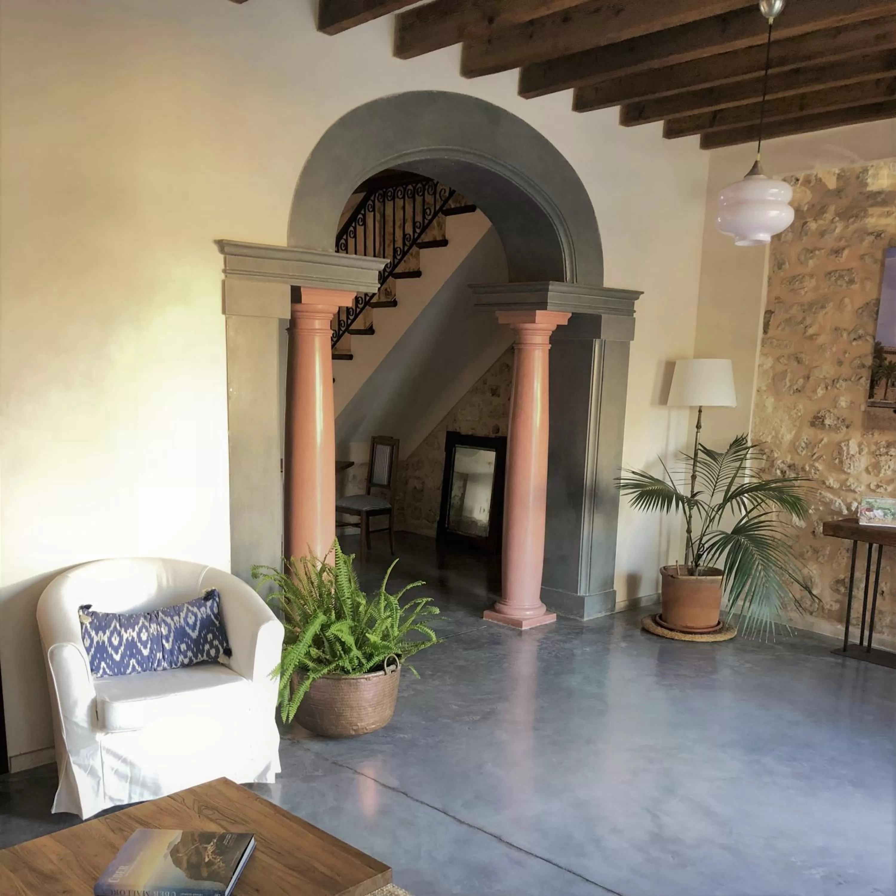 Library, Lobby/Reception in Vista de la Vila - Turismo de interior.