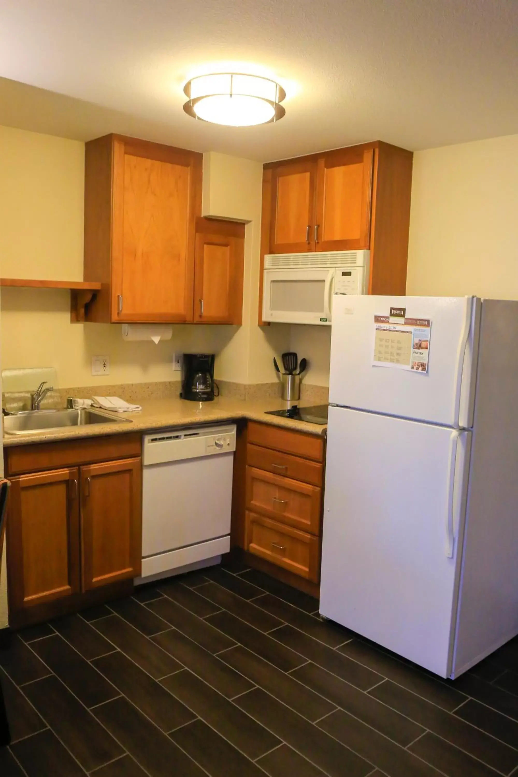 Photo of the whole room, Kitchen/Kitchenette in Staybridge Suites Silicon Valley - Milpitas, an IHG Hotel