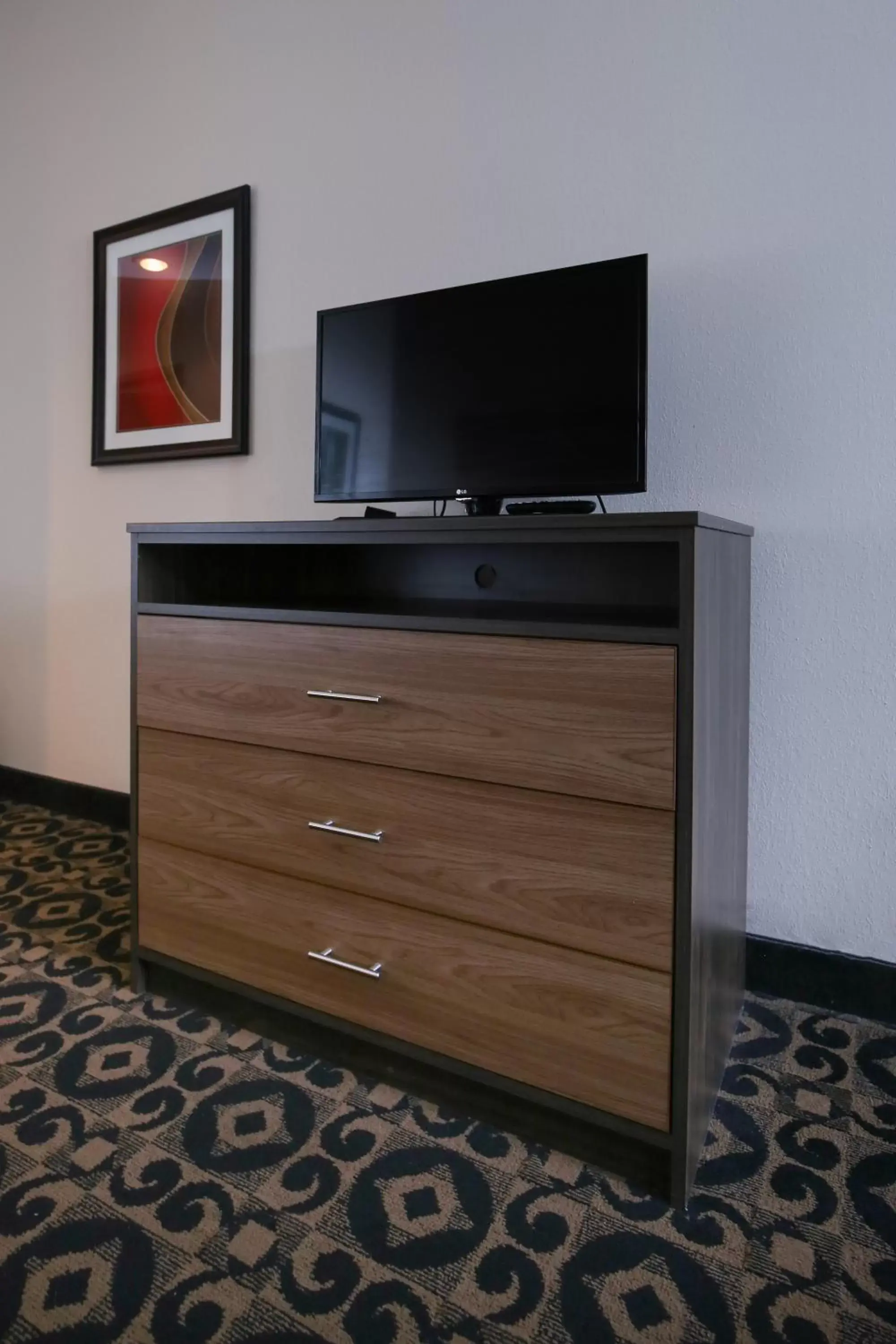 TV and multimedia, TV/Entertainment Center in Quality Inn & Suites Boone - University Area