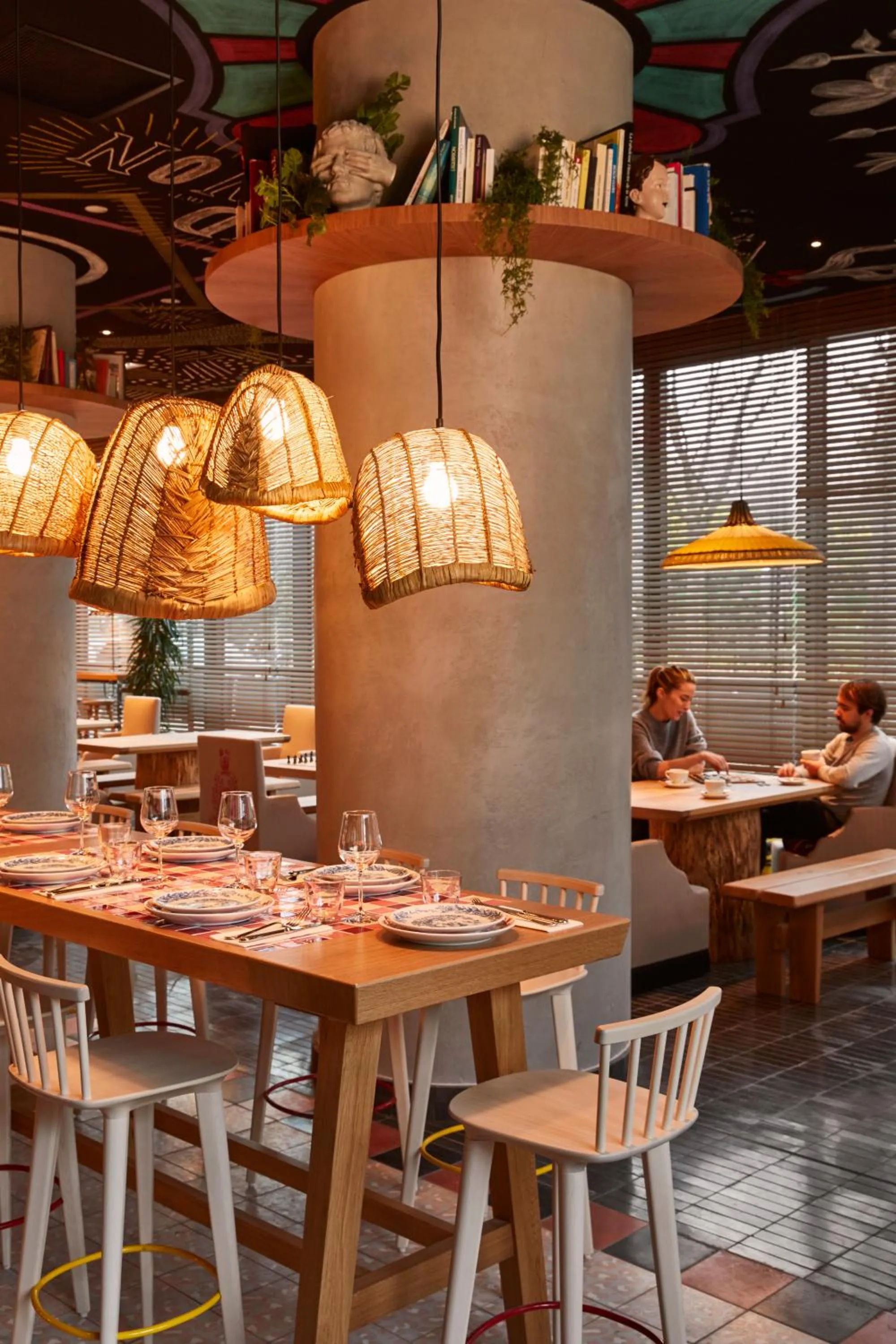 Restaurant/places to eat in Mama Shelter Paris West