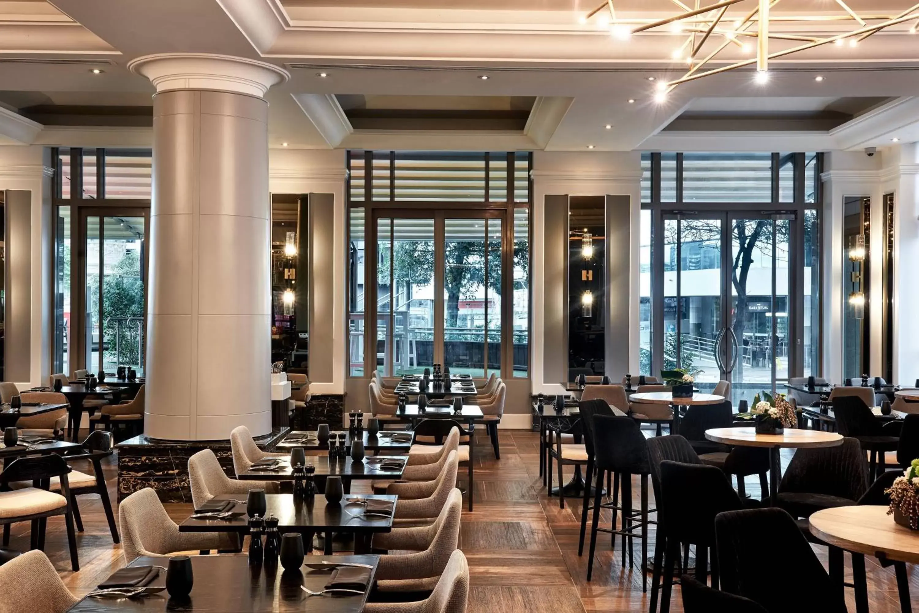 Restaurant/Places to Eat in Brisbane Marriott Hotel