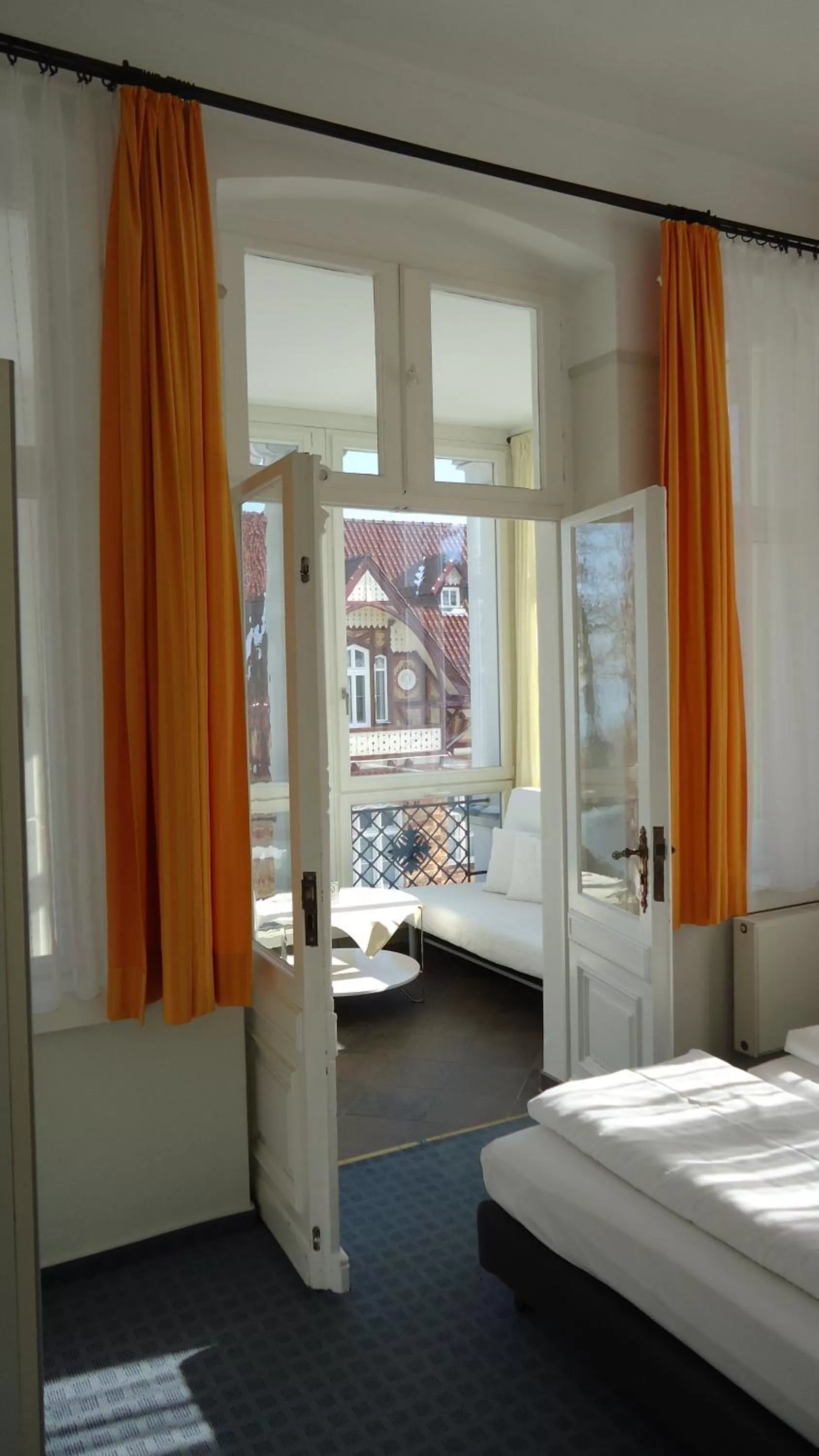 Balcony/Terrace, Bed in Hotel Fortuna