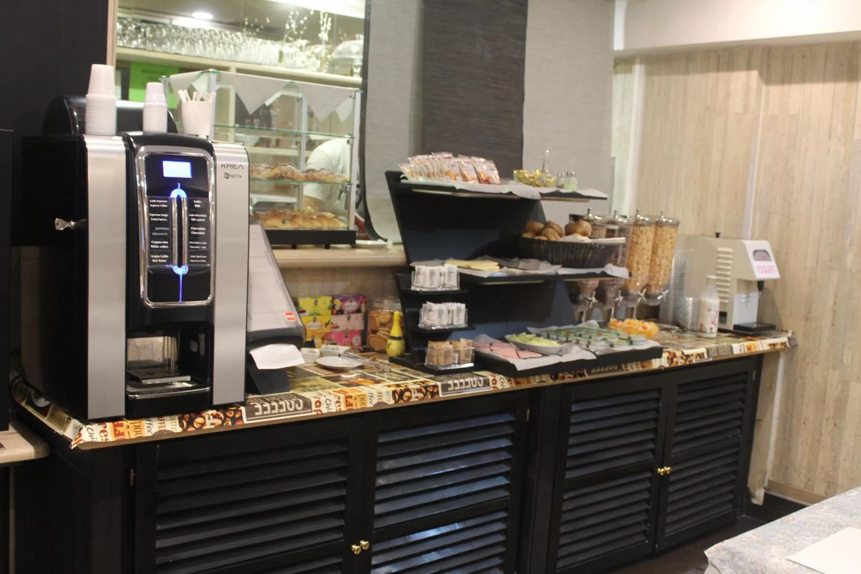 Food and drinks in Hotel Pyramid