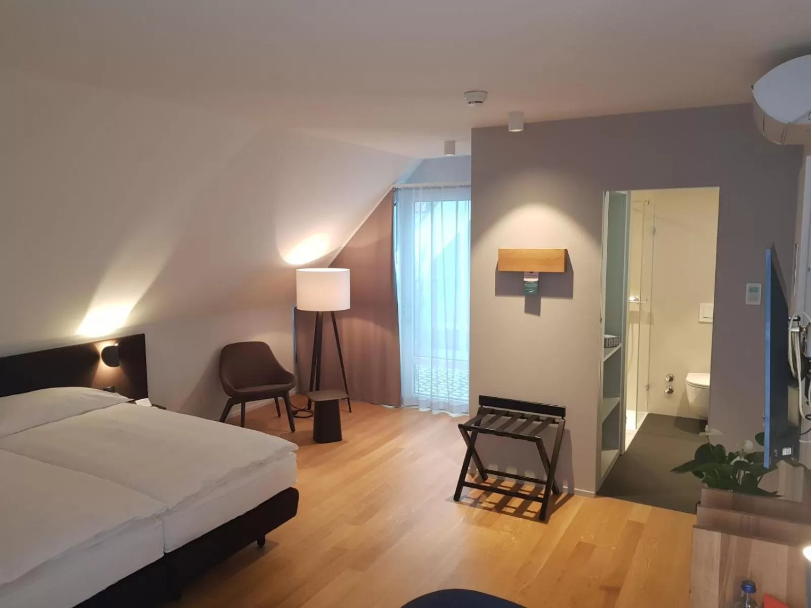 Photo of the whole room, Bed in Gasthof Mühle