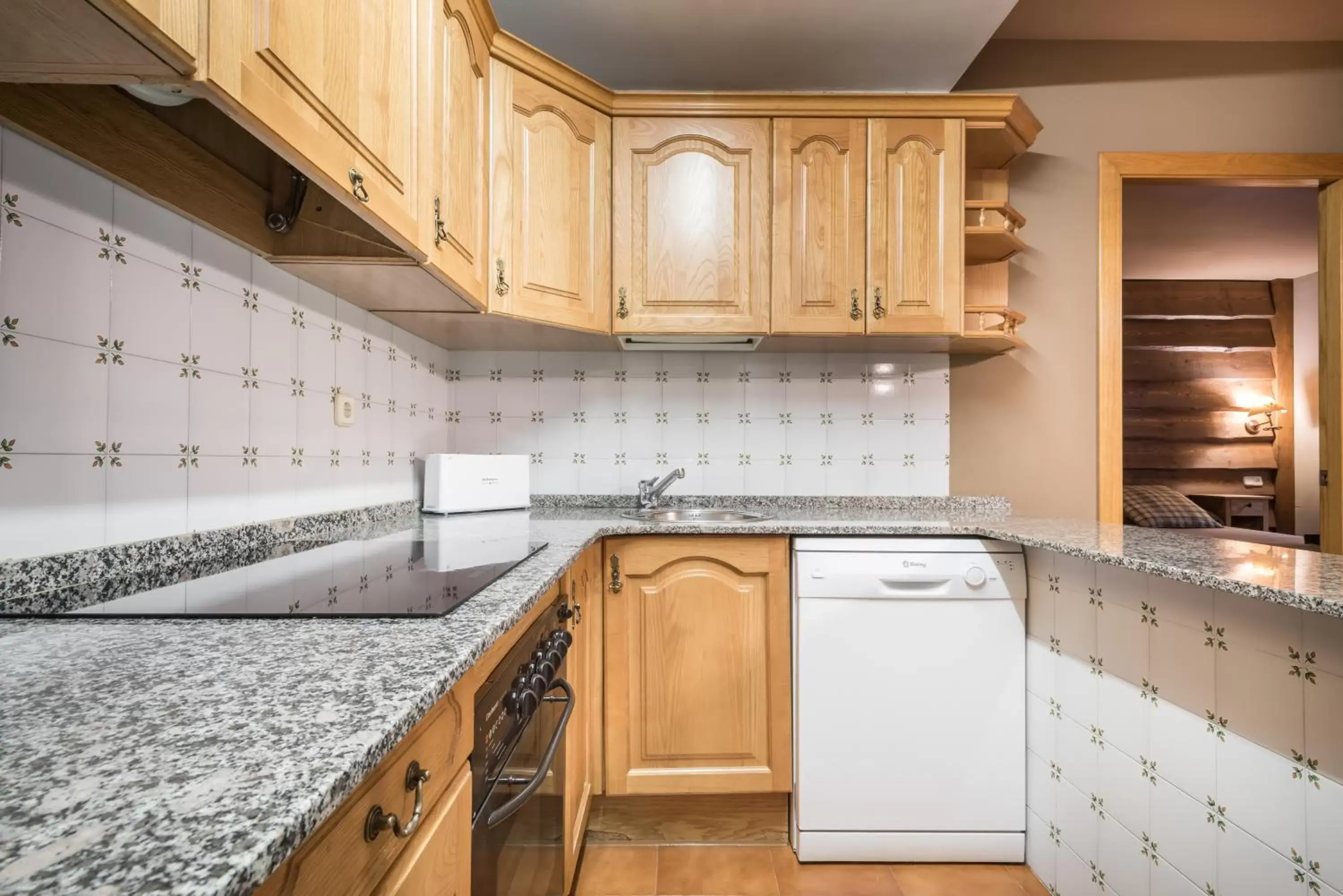 Kitchen or kitchenette, Kitchen/Kitchenette in Riu Nere Mountain Apartments