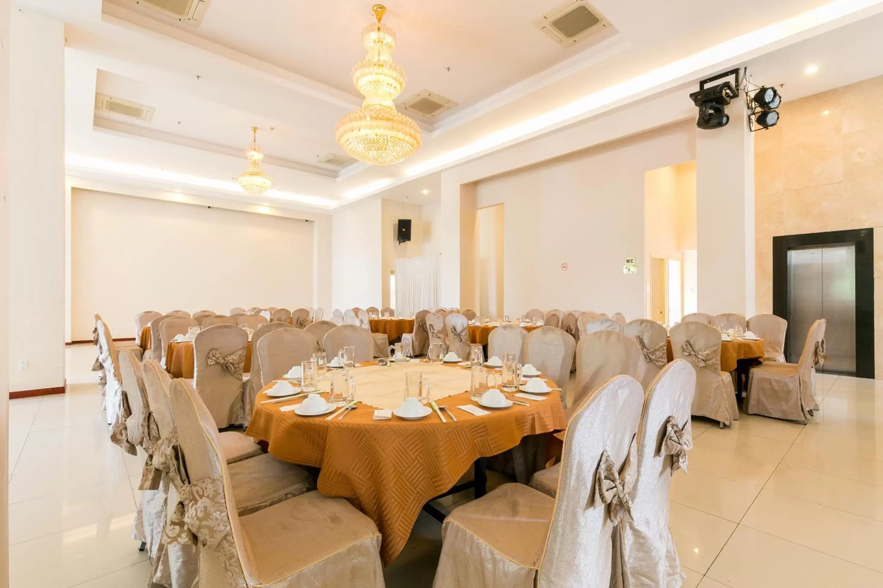 Restaurant/places to eat in The Coast Hotel Vung Tau Restaurant/places to eat in The Coast Hotel Vung Tau