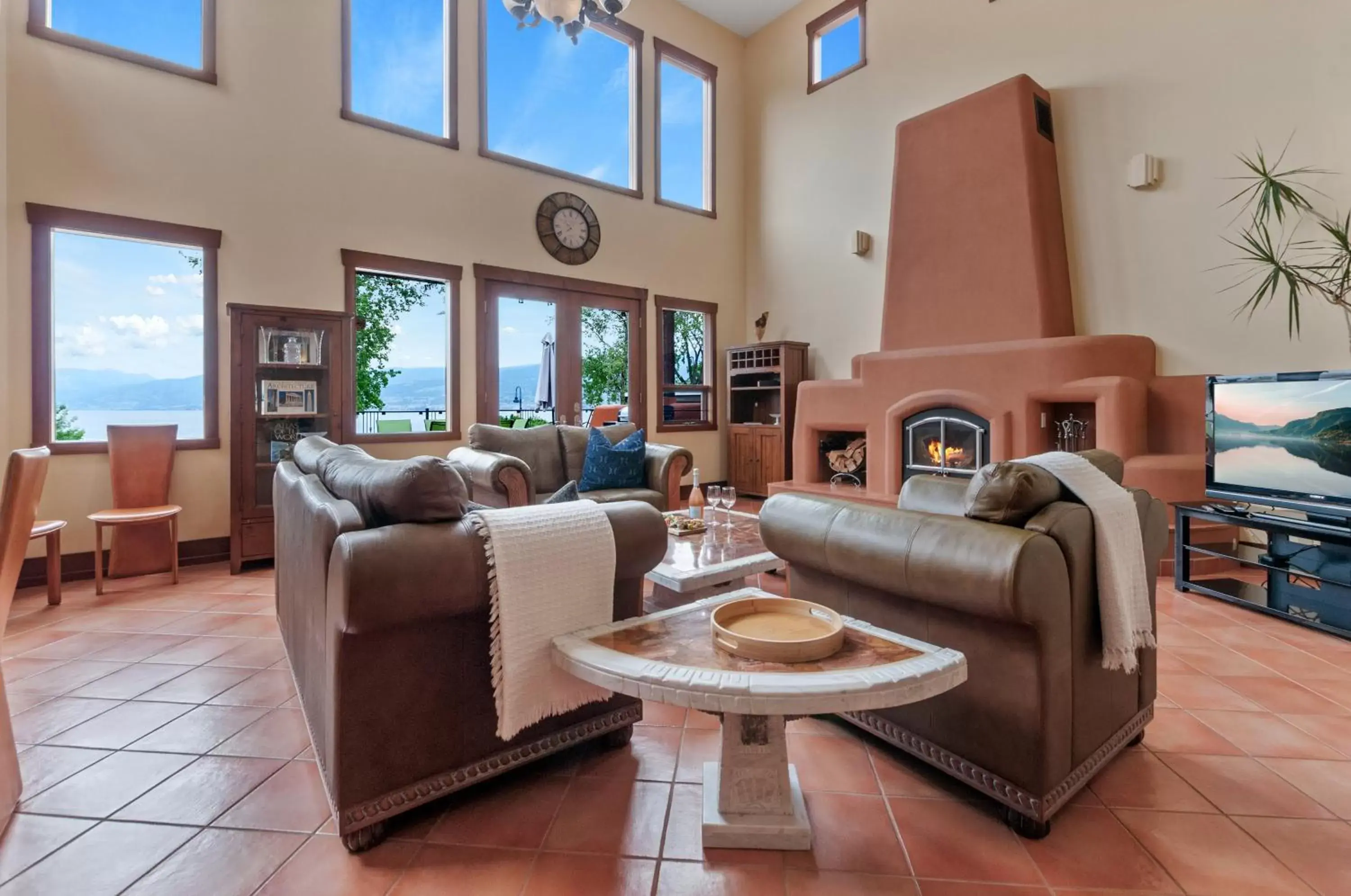 Seating Area in Casa Grande Inn & Suites